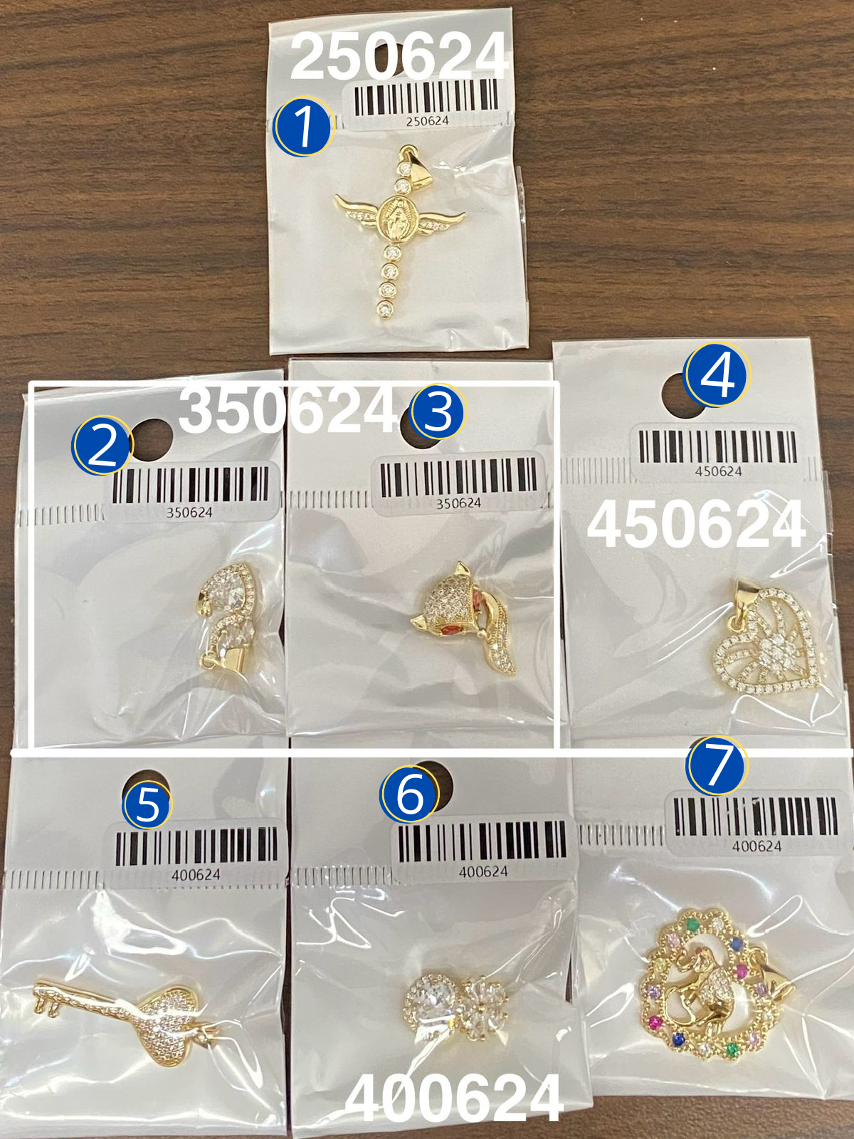 Dijes Dorados M7 Oro Laminado