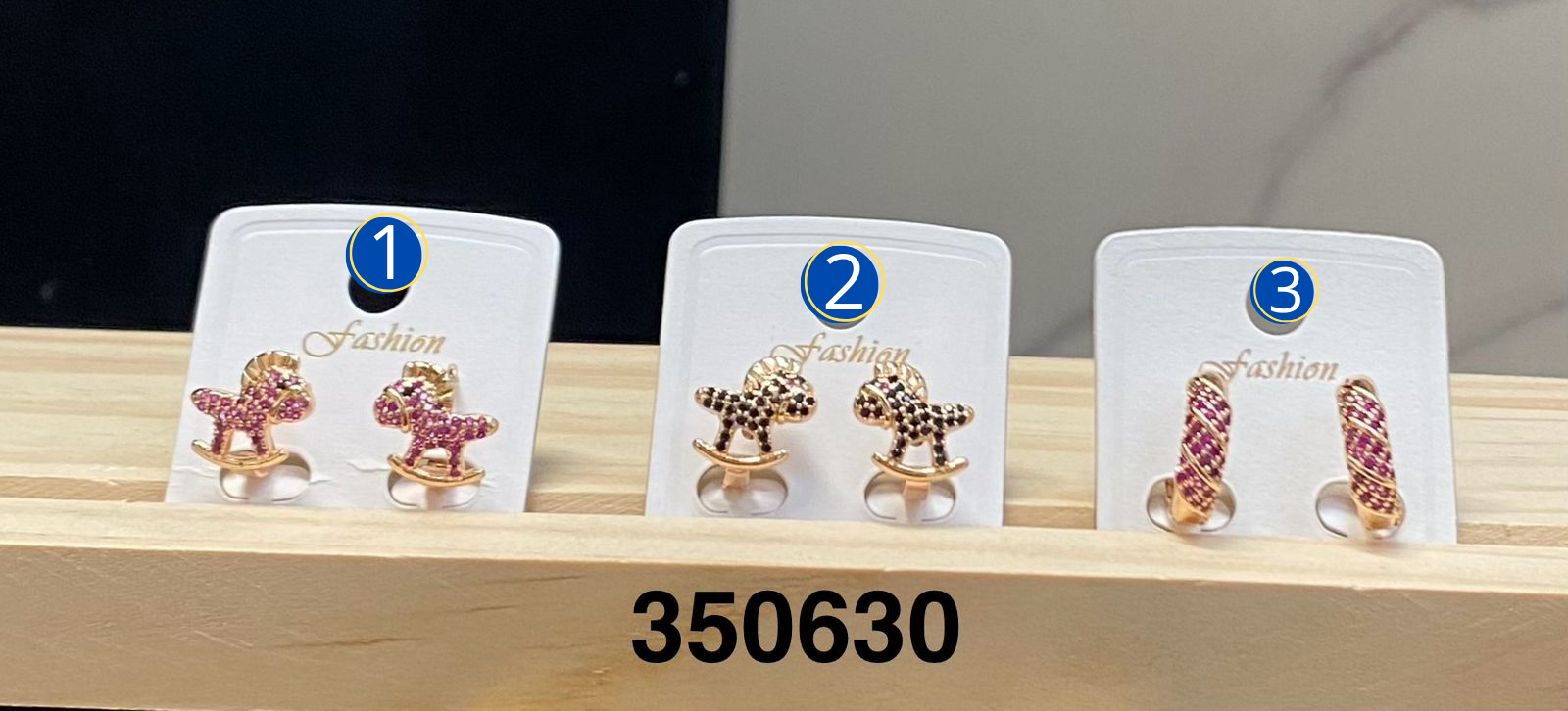 Aretes Dorados M19 Oro Laminado 03/03/26