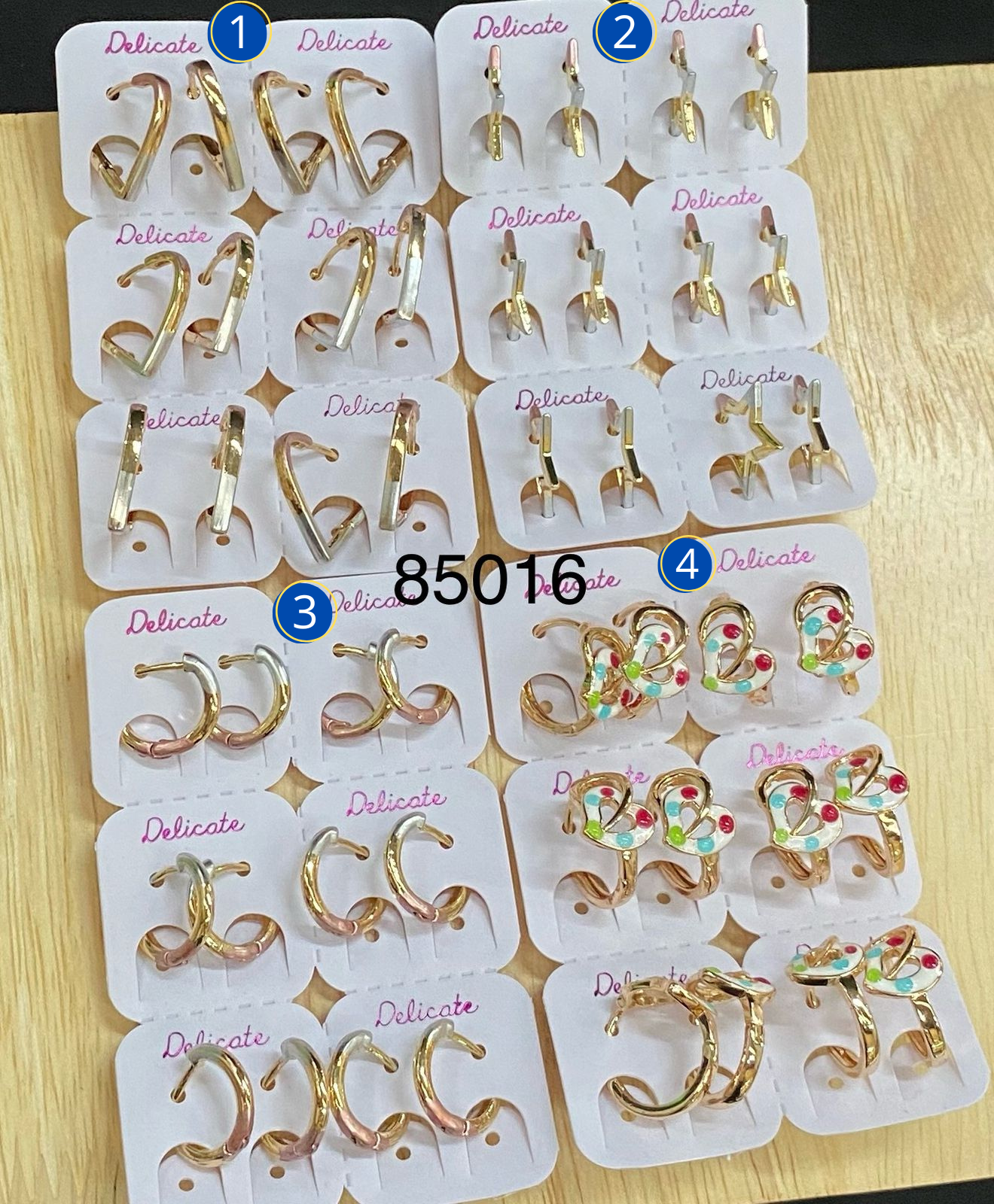 Aretes Dorados Paquete de 6 M2 Oro Laminado