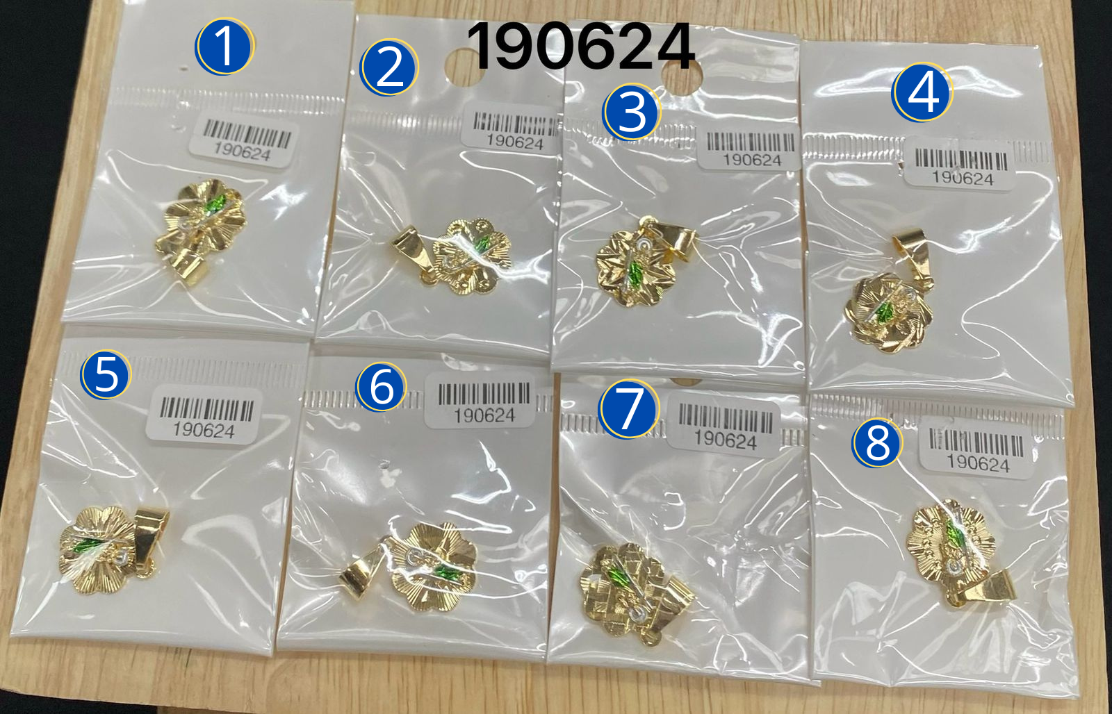 Dijes Religiosos Dorados M3 Oro Laminado