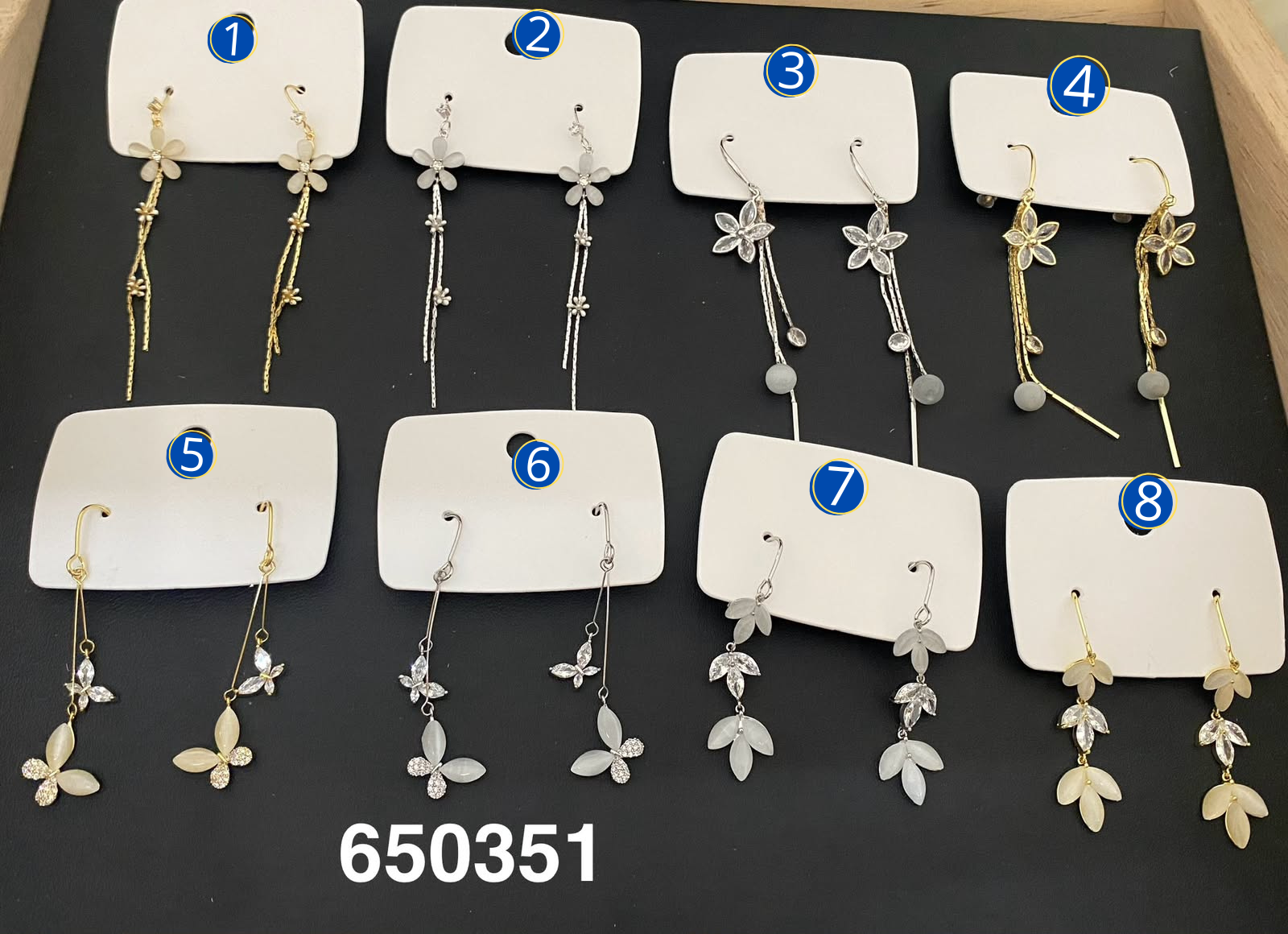 [08/JUNI/26] Aretes Largos Dorados y Plateados M21 Oro Laminado
