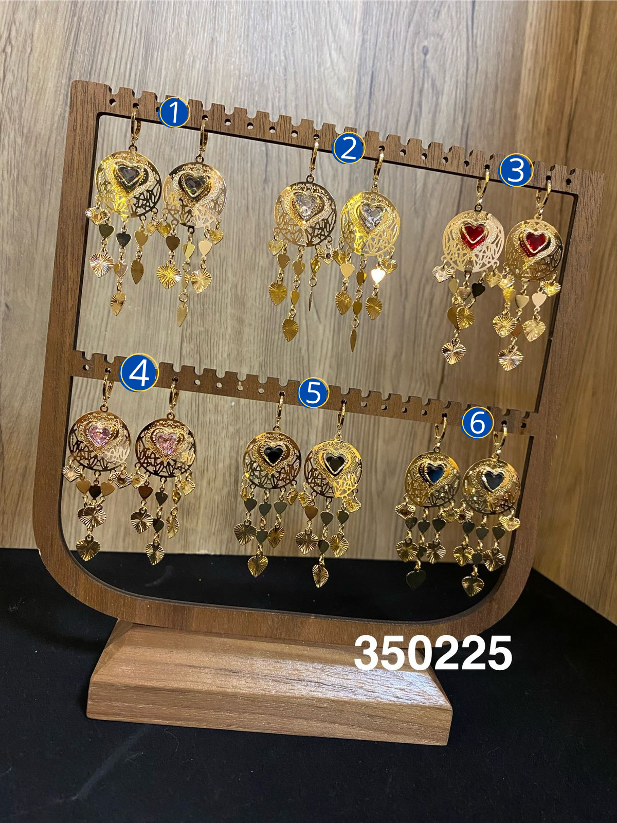 [08/JUNI/26] Aretes Largos Dorados M7 Oro Laminado