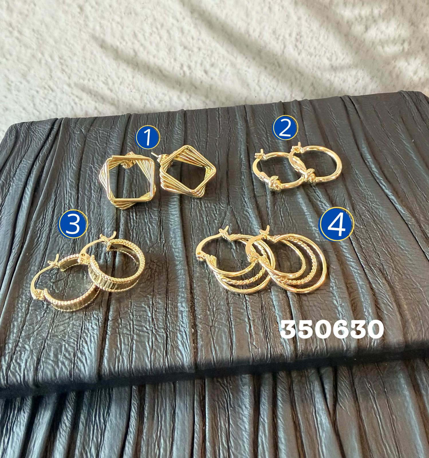 [01/AGOSTO/26] Aretes Dorados M4 Oro Laminado