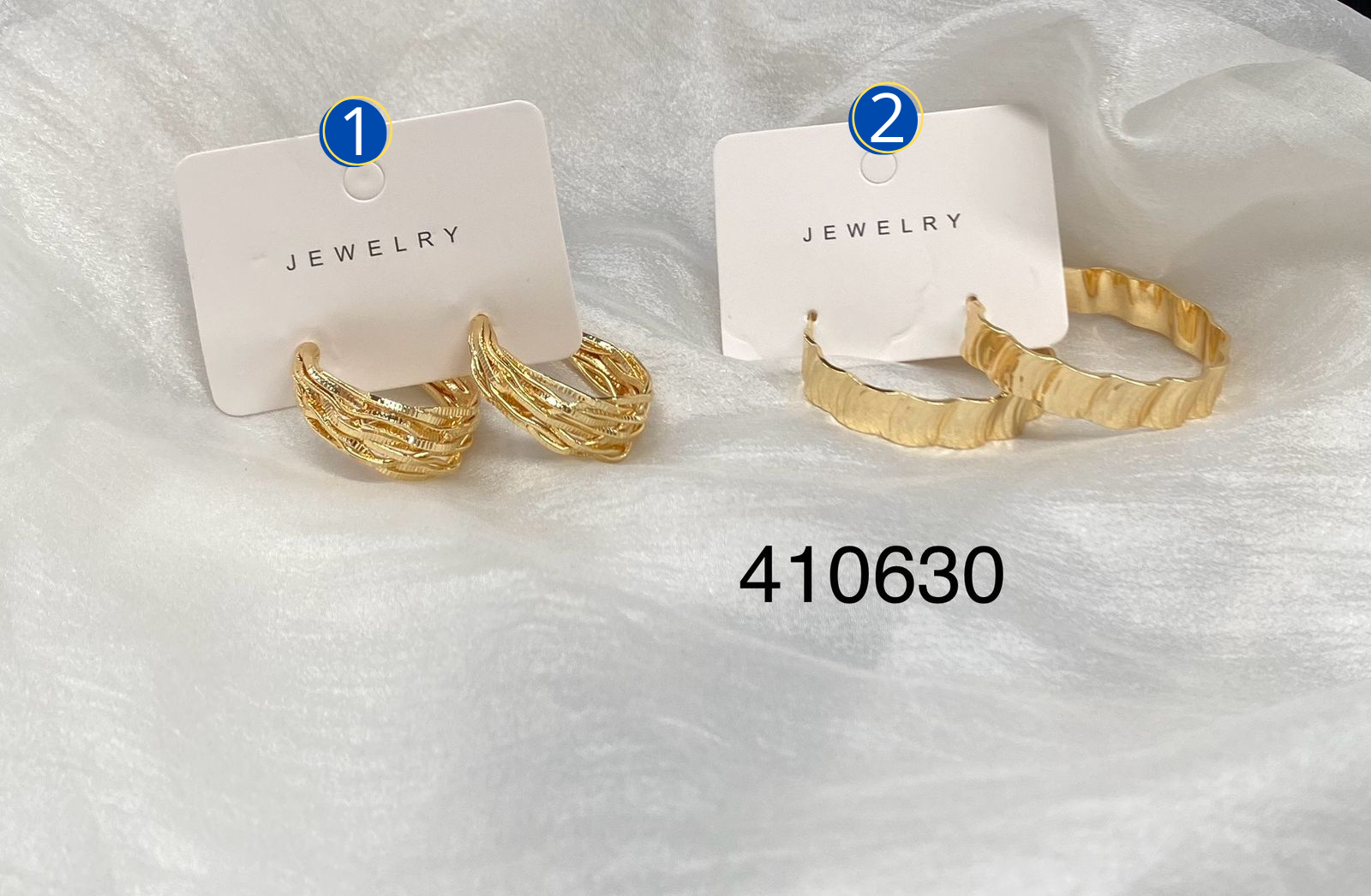 Aretes Dorados M4 Oro Laminado