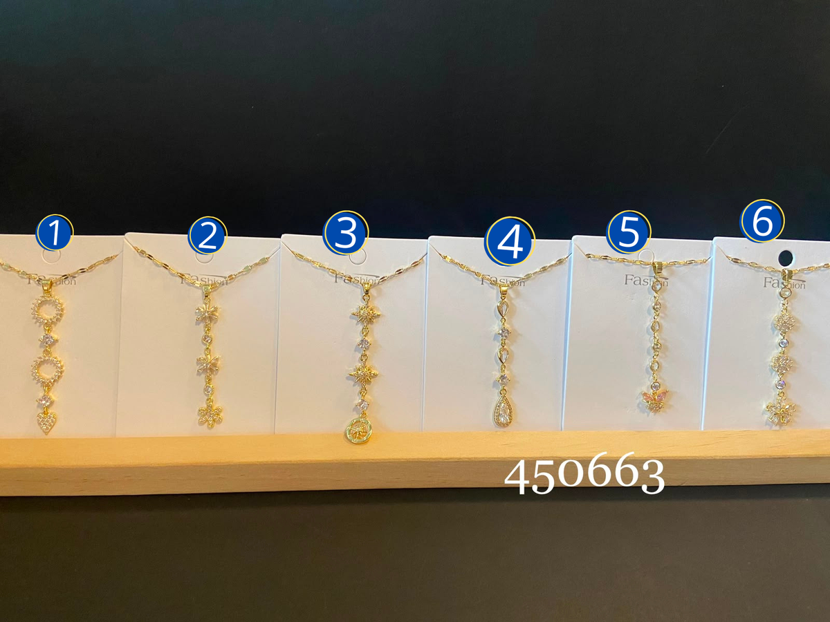 [12/SEPTIEMBRE/26] Collar con dije largo dorado M6 Oro Laminado