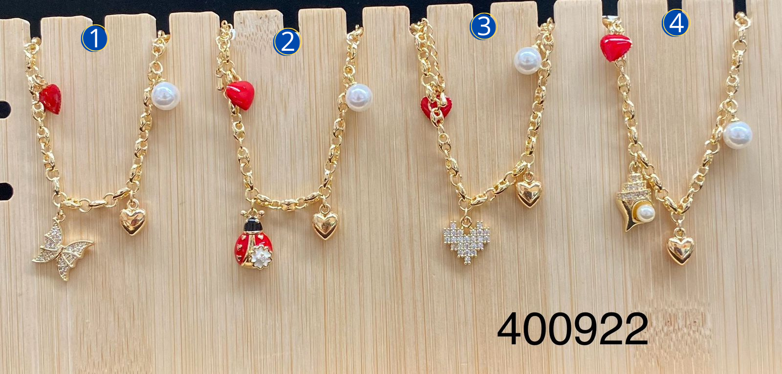 Pulseras Doradas con diferentes dijes M4 Oro Laminado