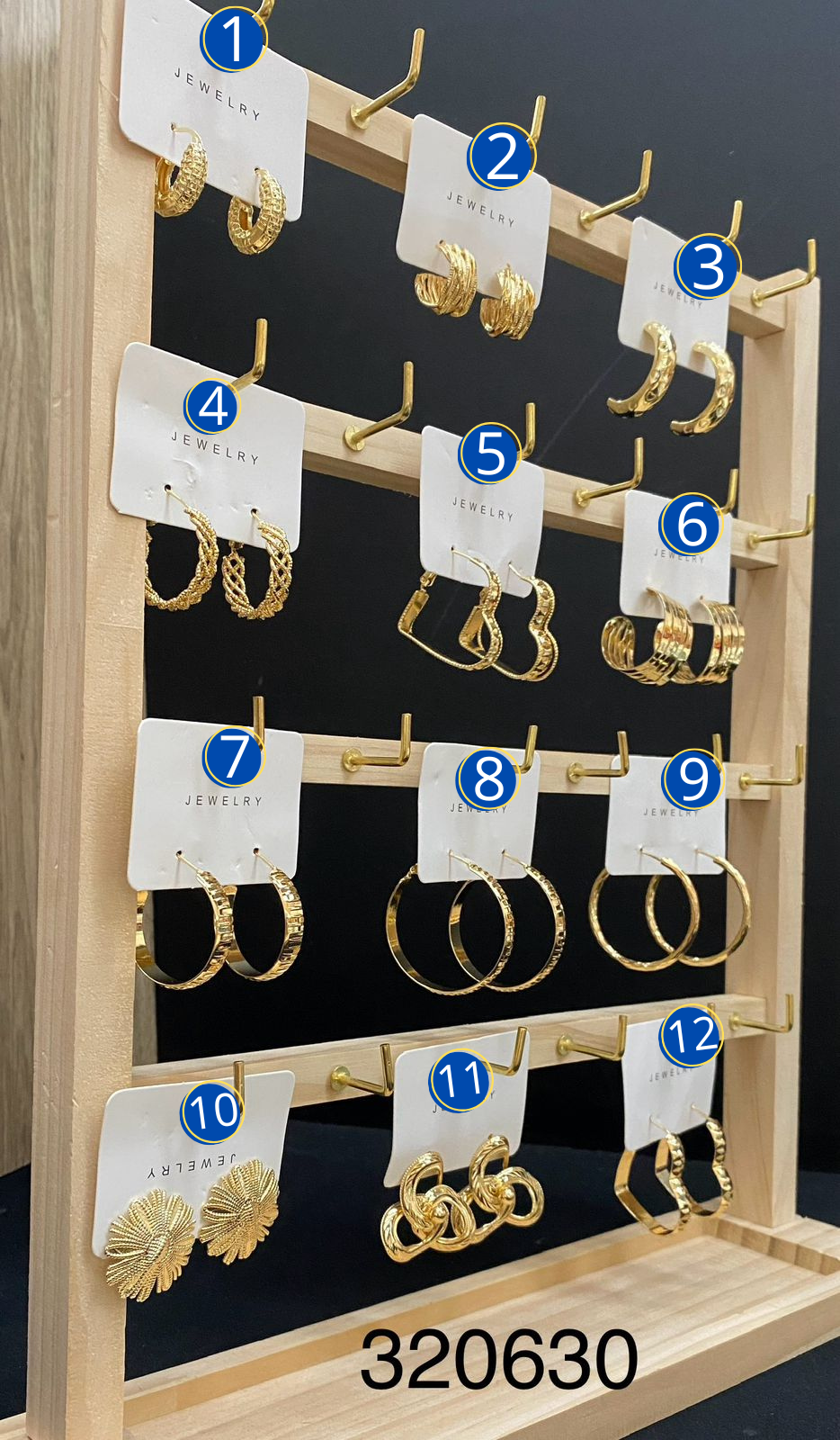Aretes Dorados diferentes formas M7 Oro Laminado