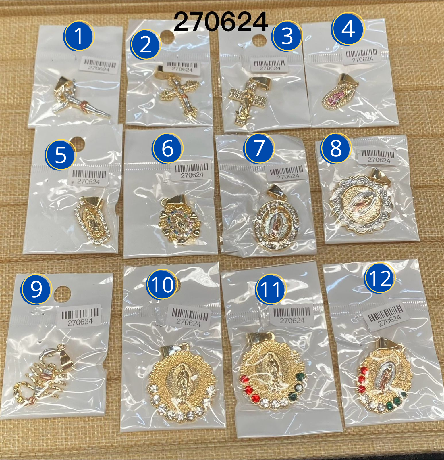 Dijes Dorados M18 Oro Laminado