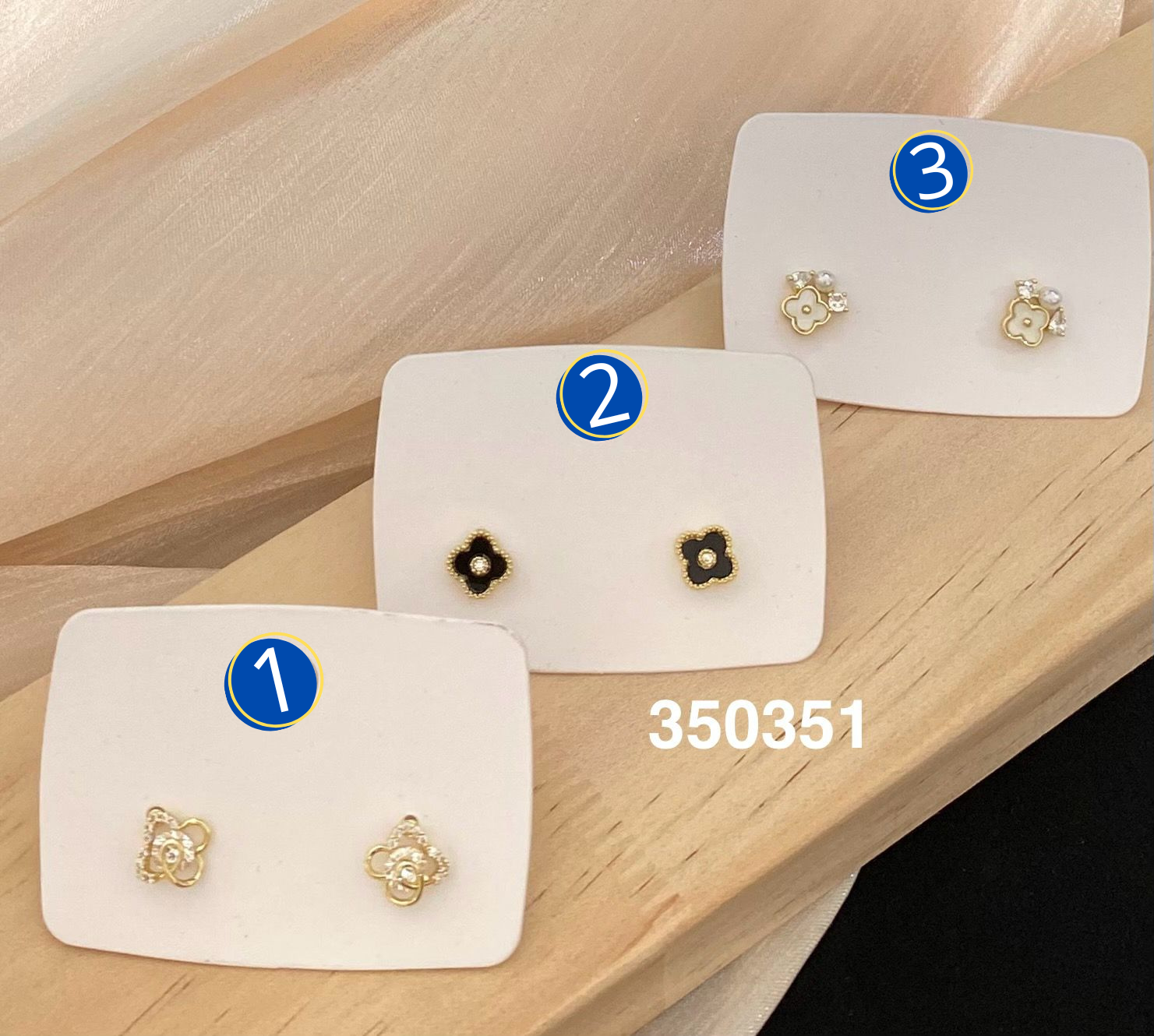 Aretes Dorados de Flor M2 Oro Laminado 03/03/26