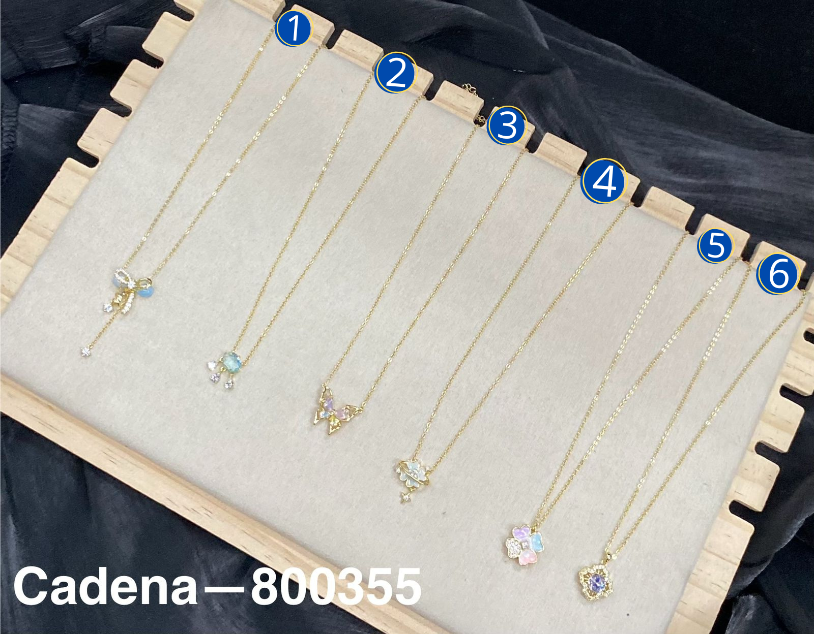 Cadena Dorada con Dije M8 Oro Laminado