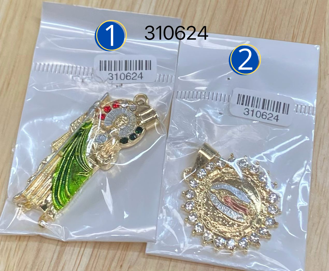 Dijes Religiosos Dorados M13 Oro Laminado