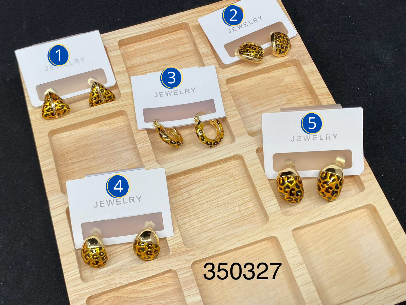 ARETES TIPO LEOPARDO M1 ORO LAMINADO
