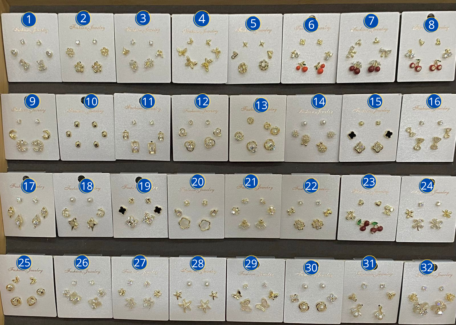 Paquetes de 3 Aretes Dorados con piedras M2 Oro Laminado