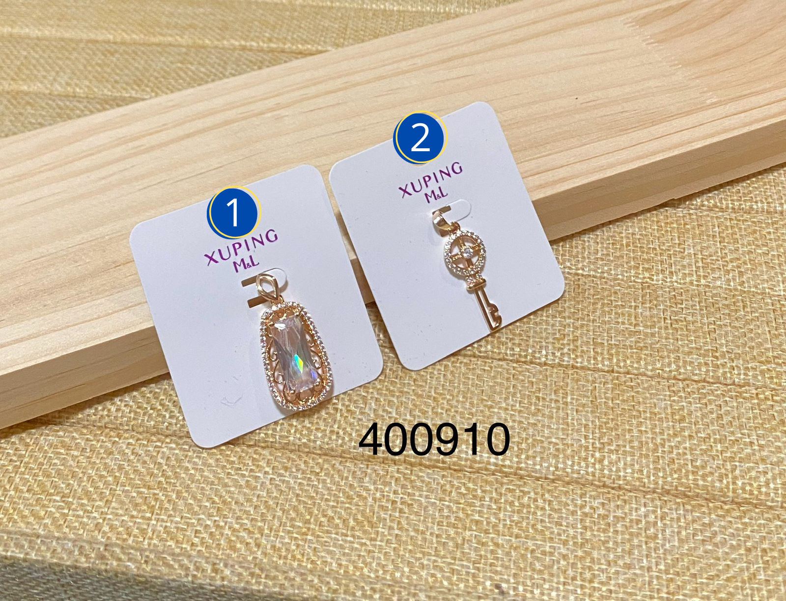 Dijes Xuping Dorados M8 Oro Laminado
