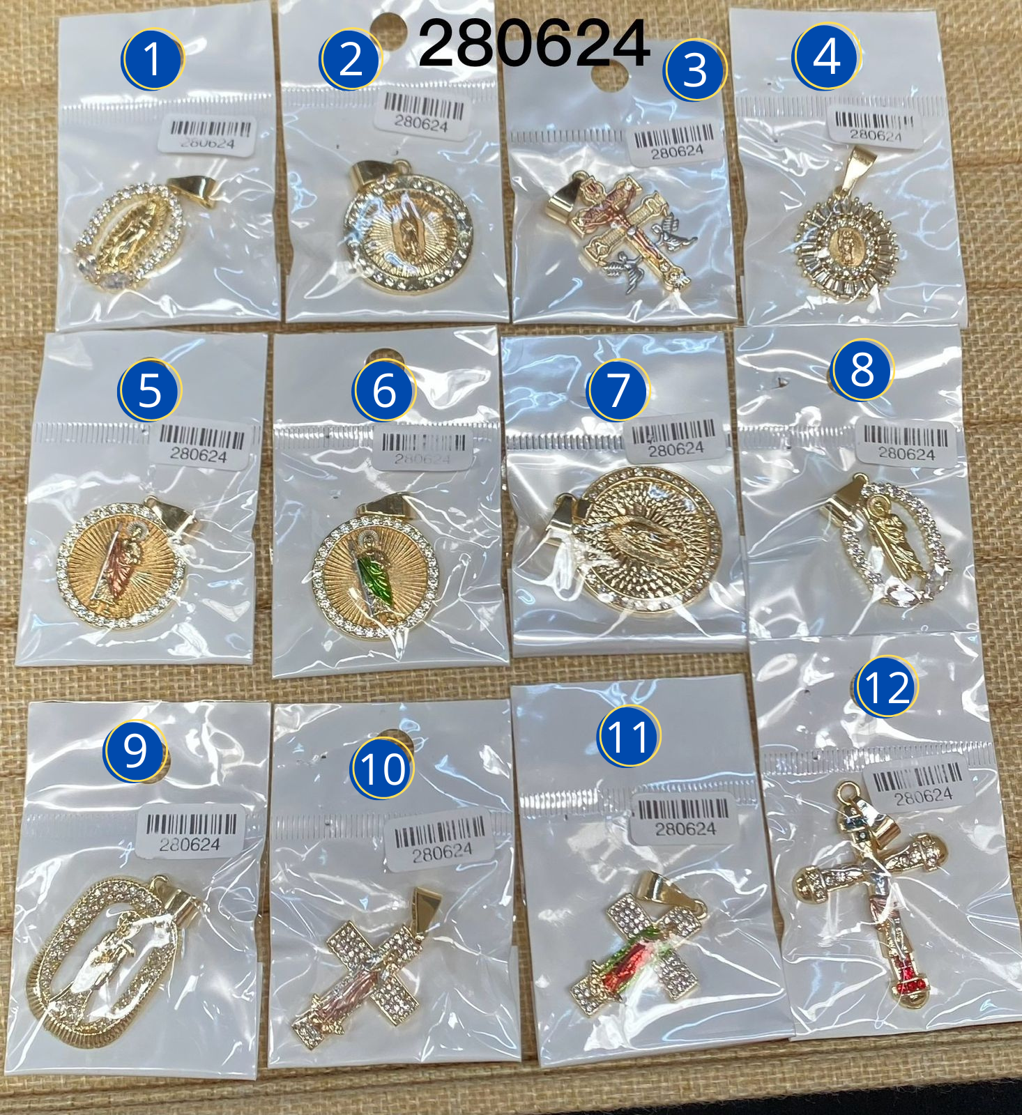 Dijes Dorados M23 Oro Laminado