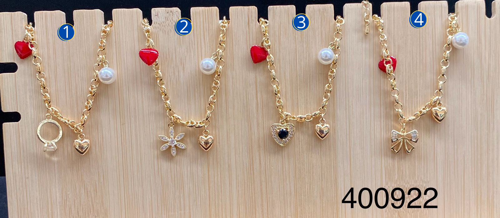 Pulseras Doradas con diferentes dijes M6 Oro Laminado