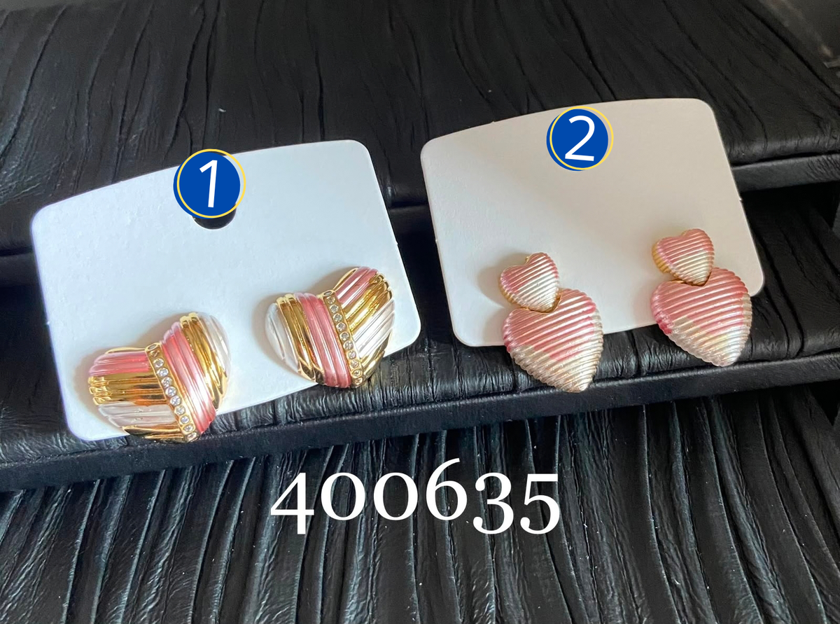 [26/SEPTIEMBRE/26] Aretes Dorados y Rosados de corazon M3 Oro Laminado