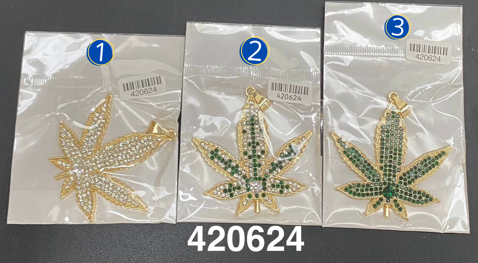 Dijes Dorados M24 Oro Laminado 04/03/26