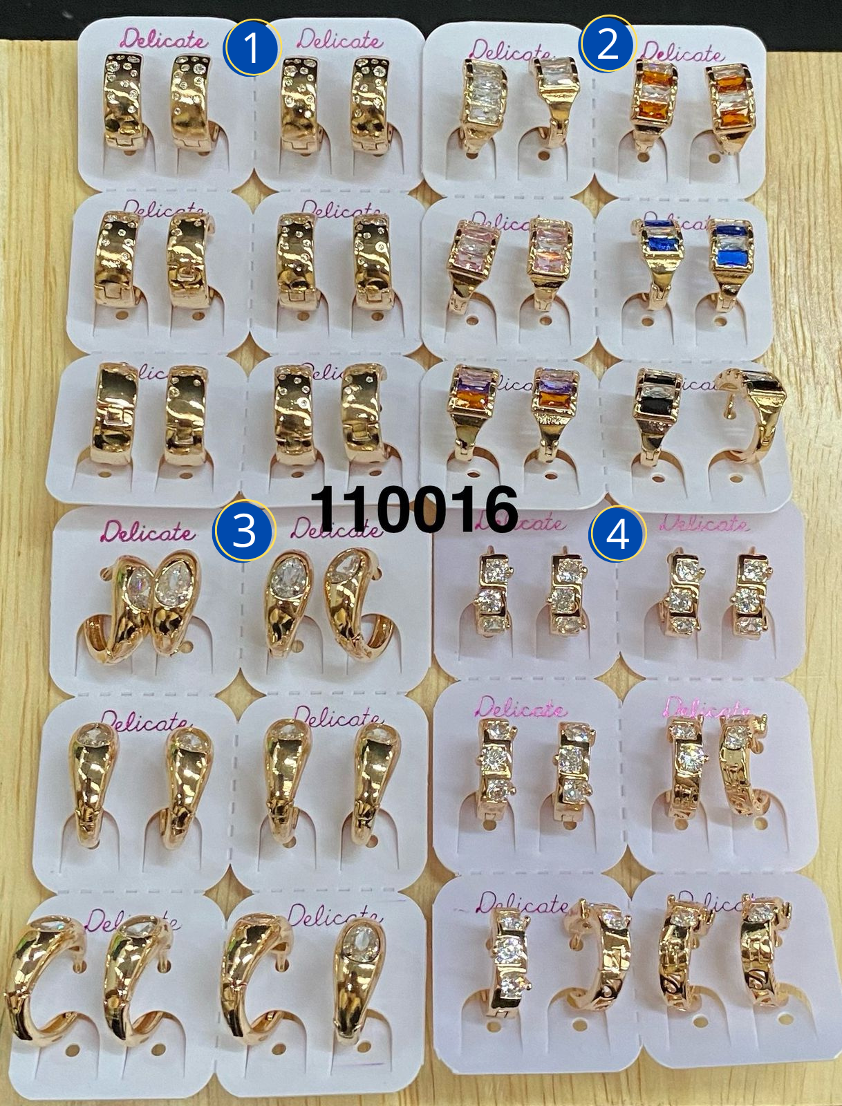 Aretes Dorados Paquete de 6 M8 Oro Laminado