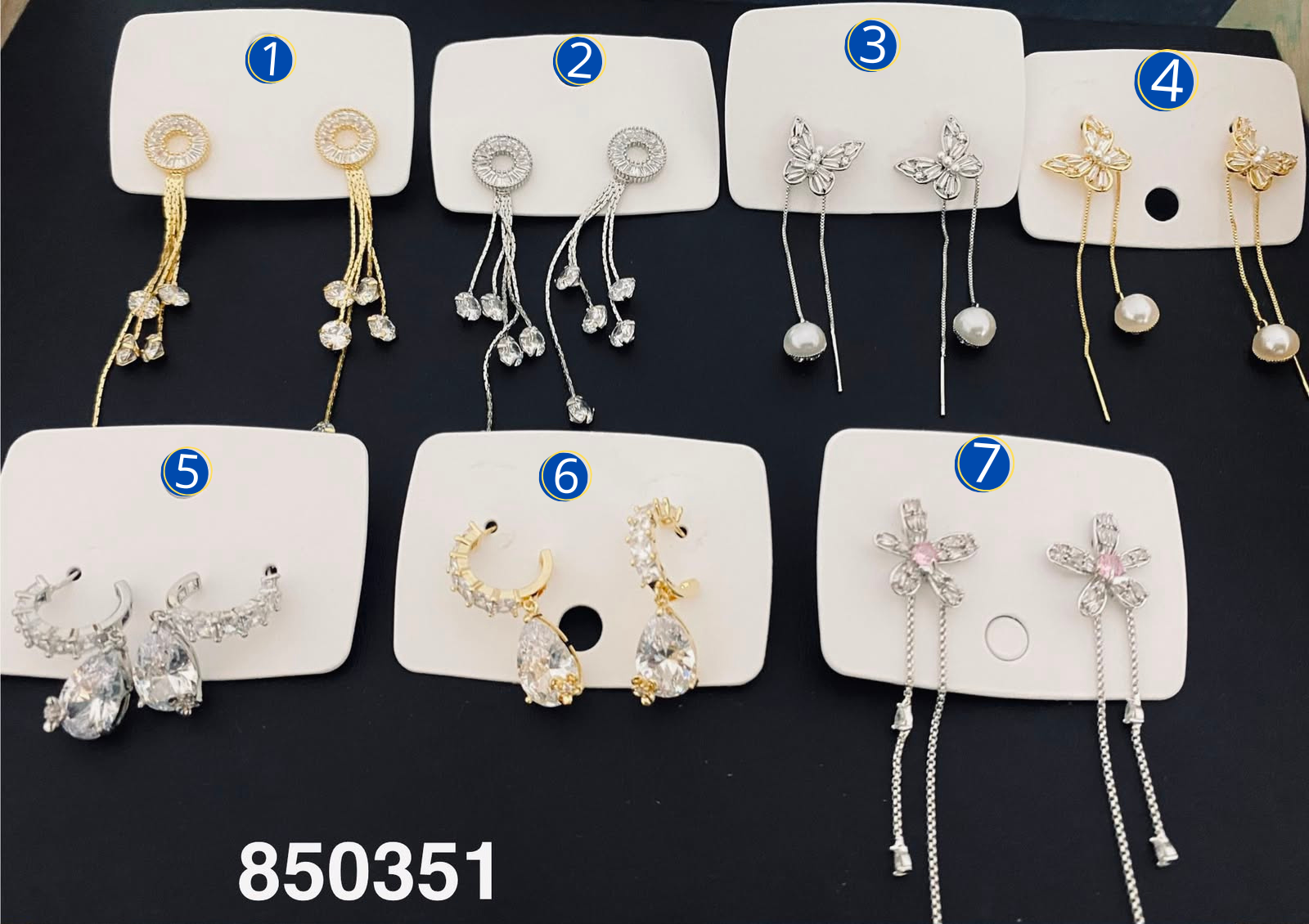 [08/JUNI/26] Aretes Dorados y Plateados M23 Oro Laminado