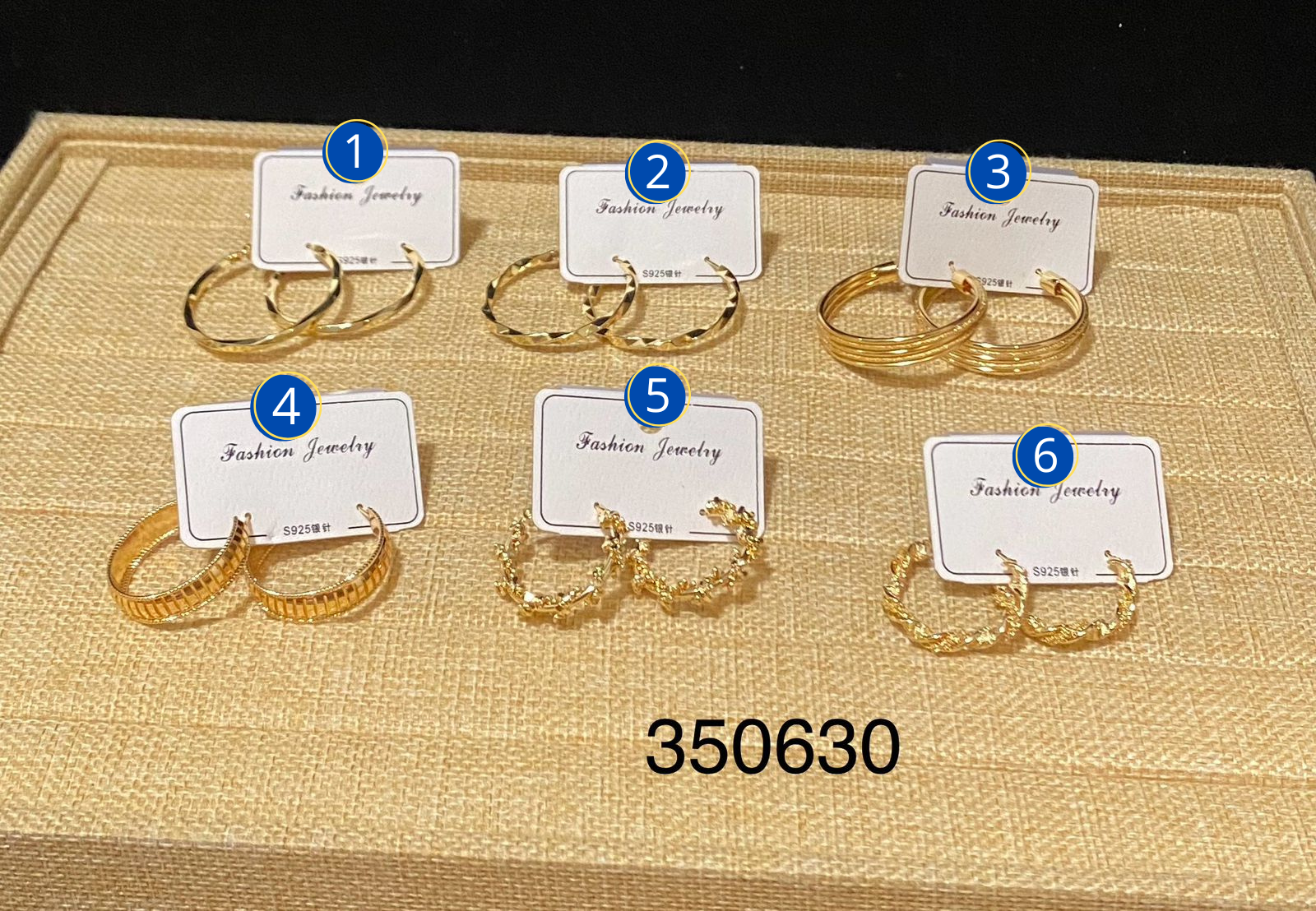 Aretes Dorados Varios diseños M15 Oro Laminado