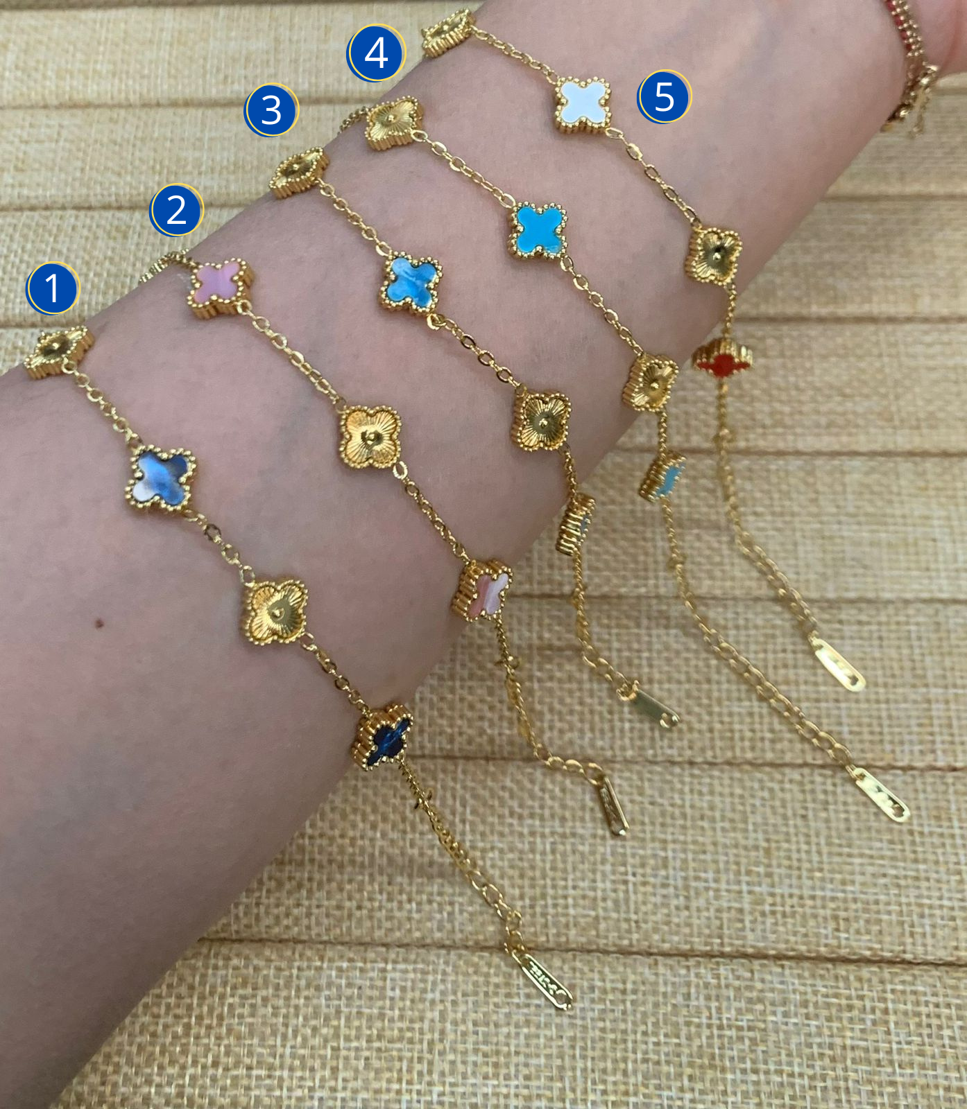 Pulseras Doradas con Dijes de Trebol M7 Oro Laminado