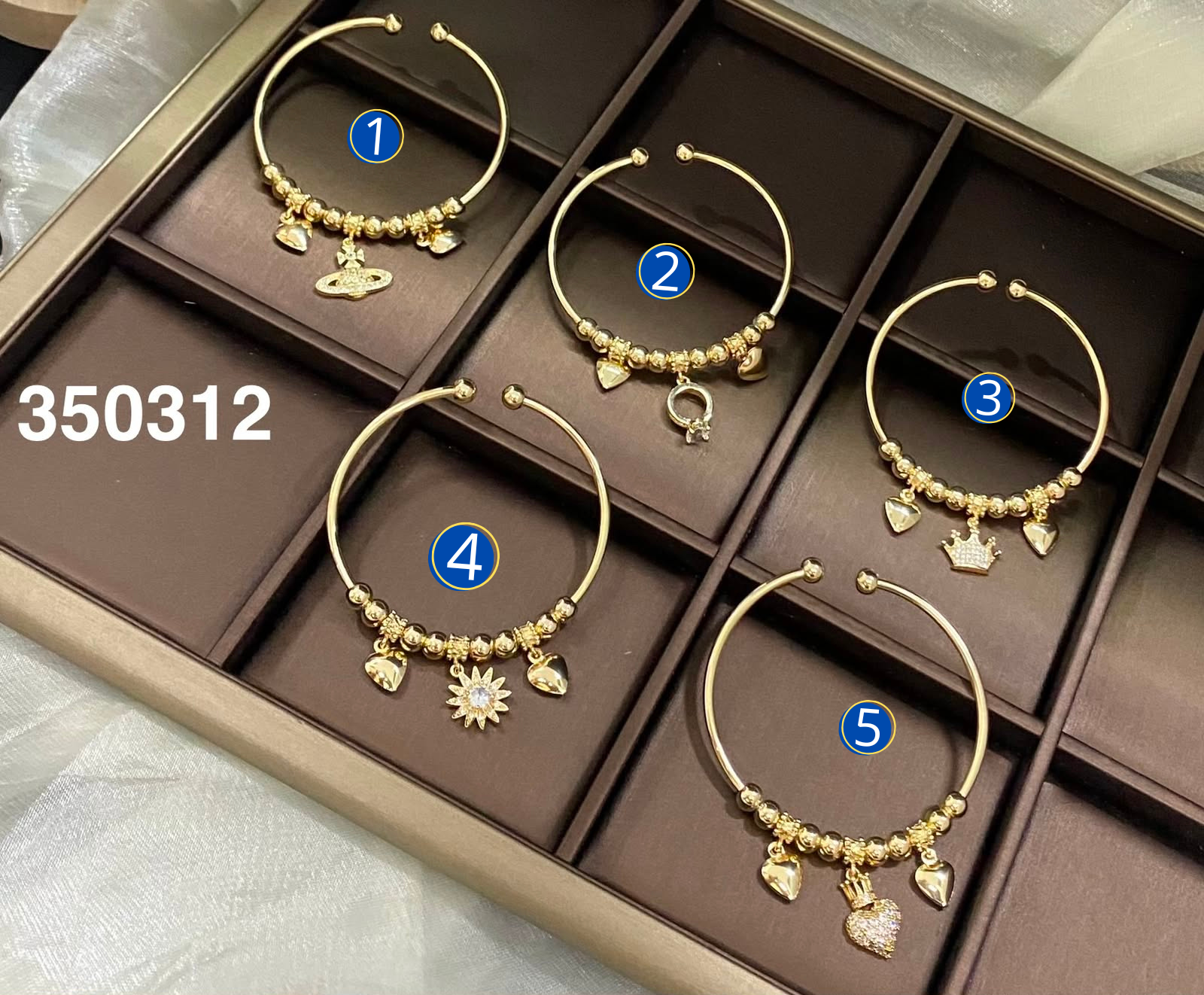 [08/JUNIO/26] Pulsera Dorada con Dije M2 Oro Laminado