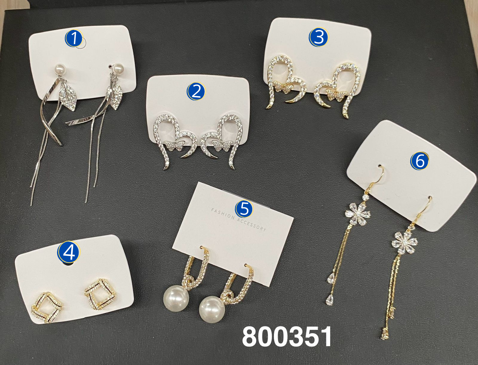 [08/JUNI/26] Aretes Dorados y Plateados M3 Oro Laminado