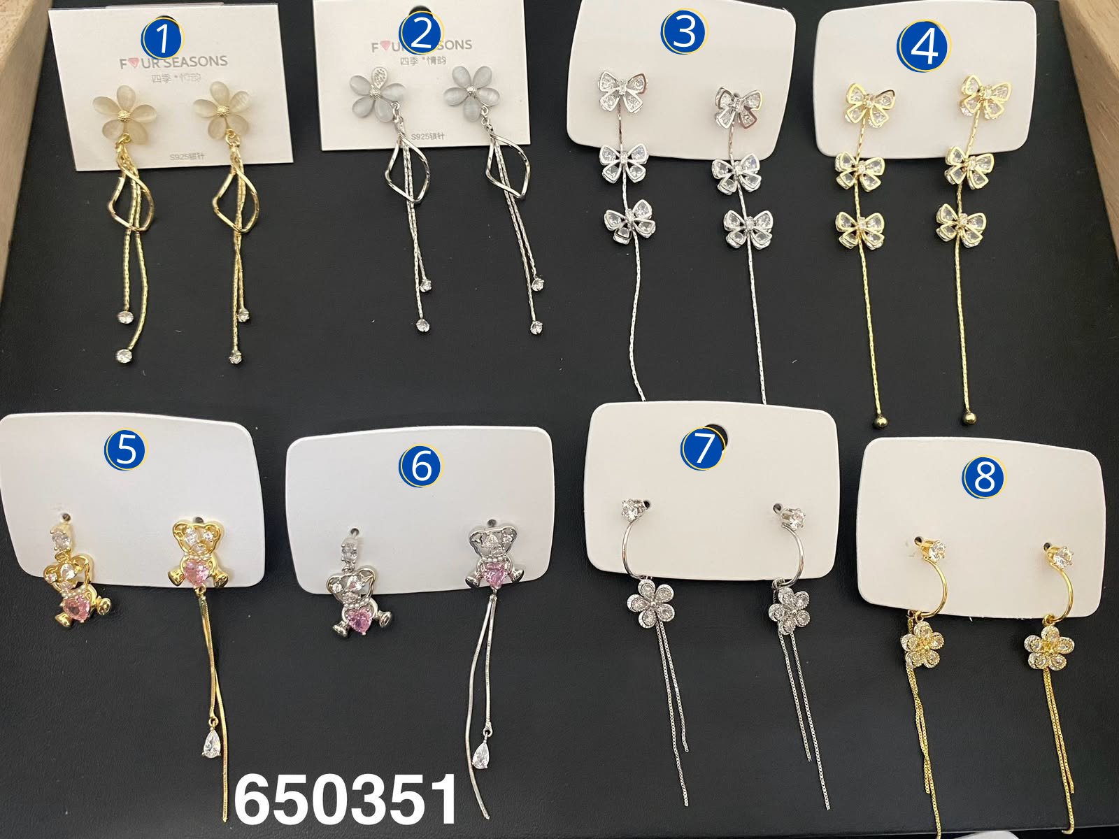 [08/JUNI/26] Aretes Largos Dorados y Plateados M22 Oro Laminado