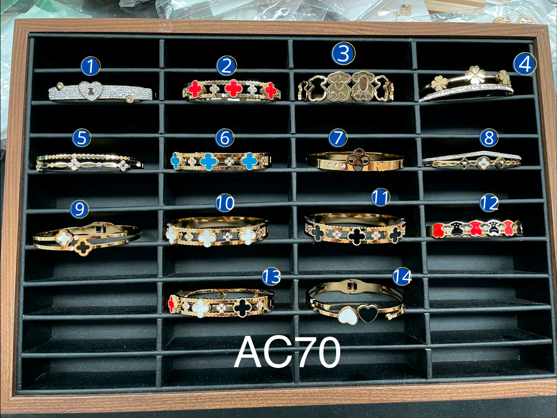 Brazalete dorado M11 Acero Inoxidable