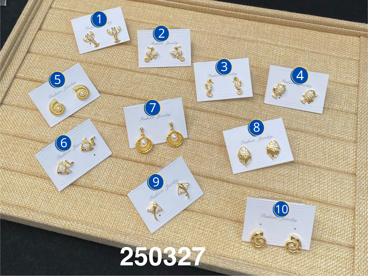 Aretes Dorados Varios diseños M2 Oro Laminado