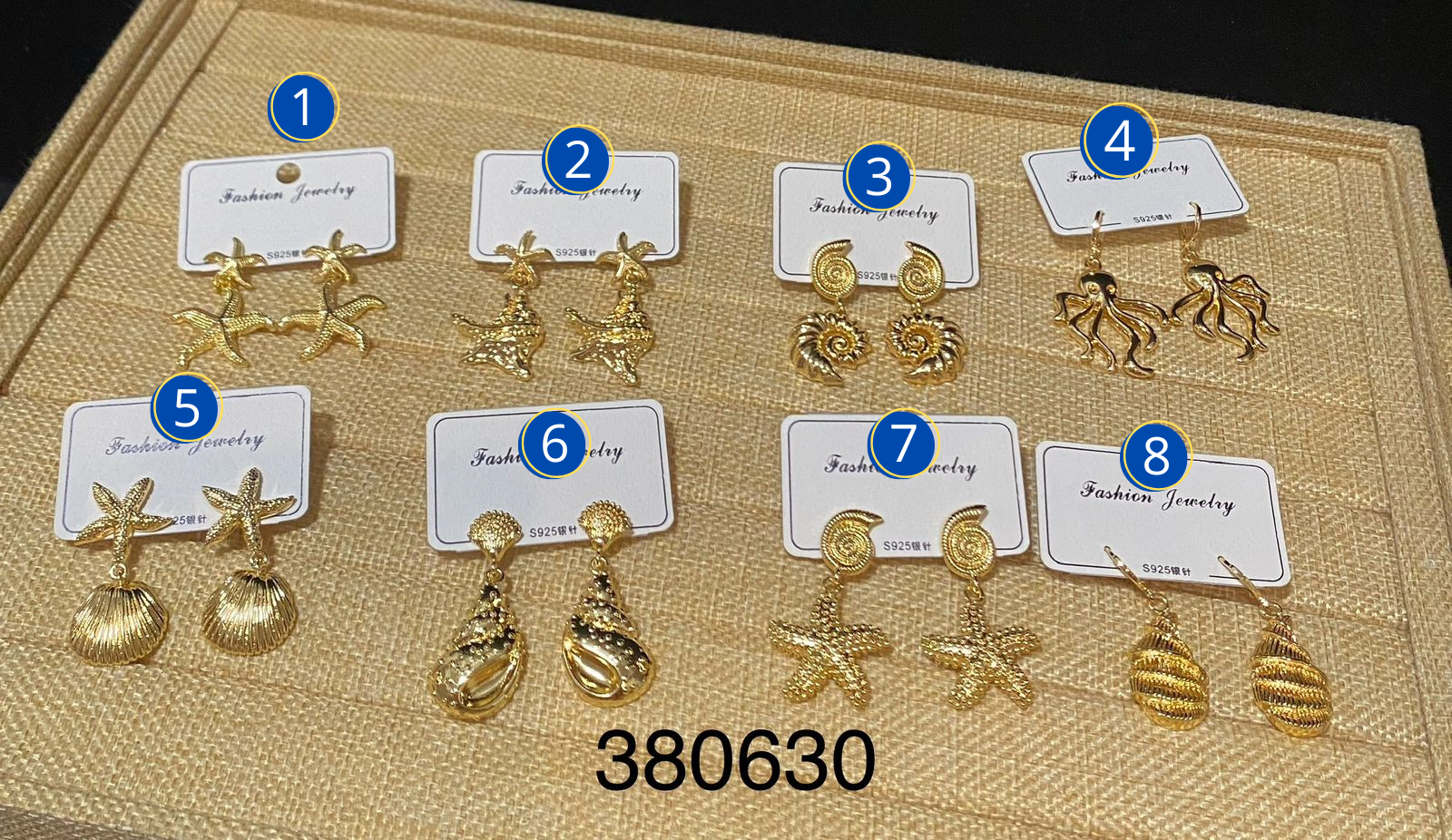 Aretes Dorados Varios diseños M20 Oro Laminado