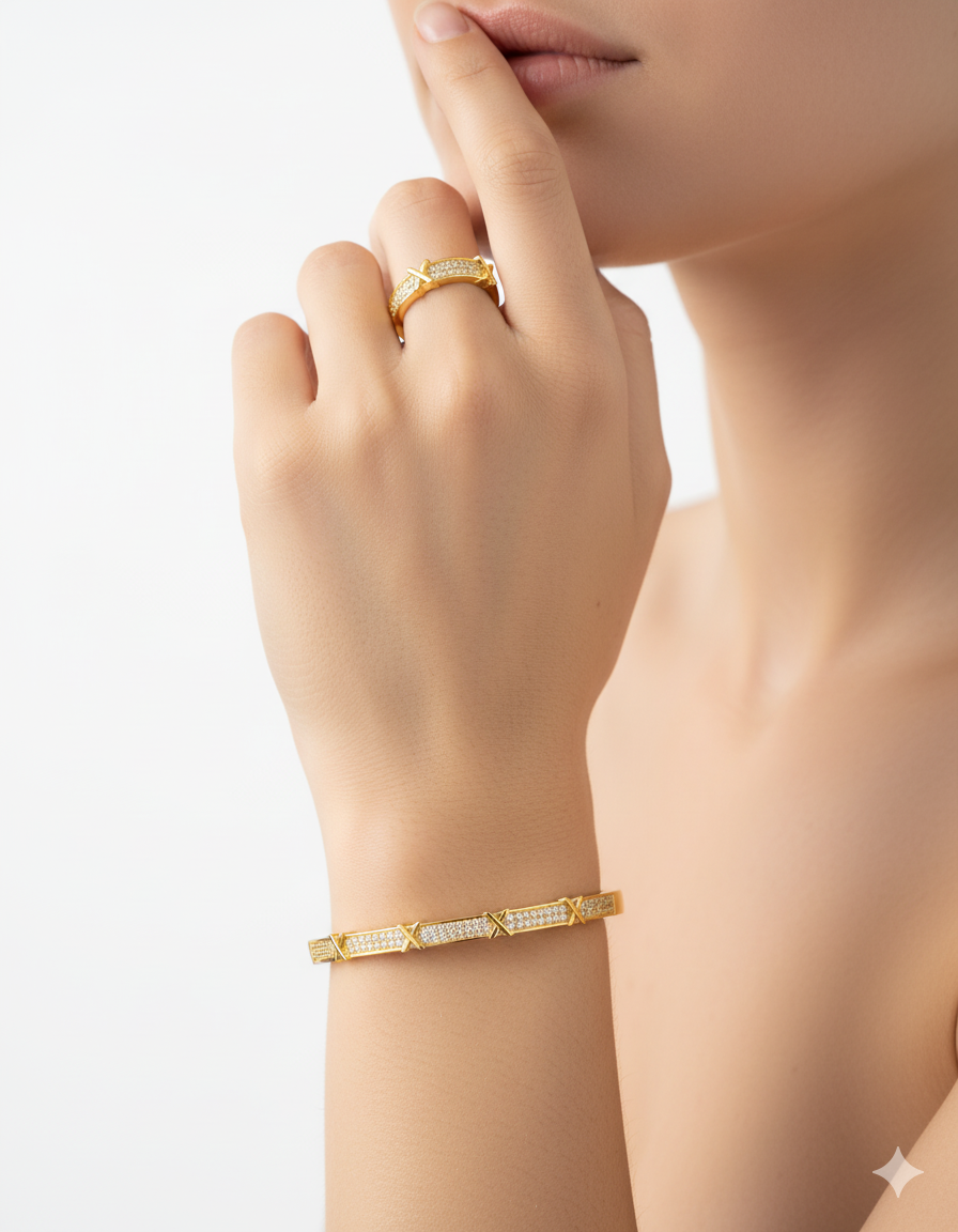 Conjunto Dorado De Brazalete y Anillo M21 Oro Laminado