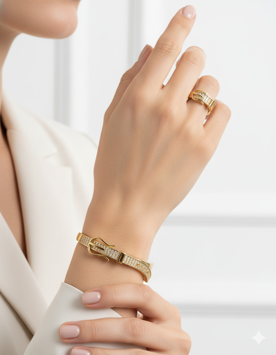Conjunto Dorado De Brazalete y Anillo M20 Oro Laminado