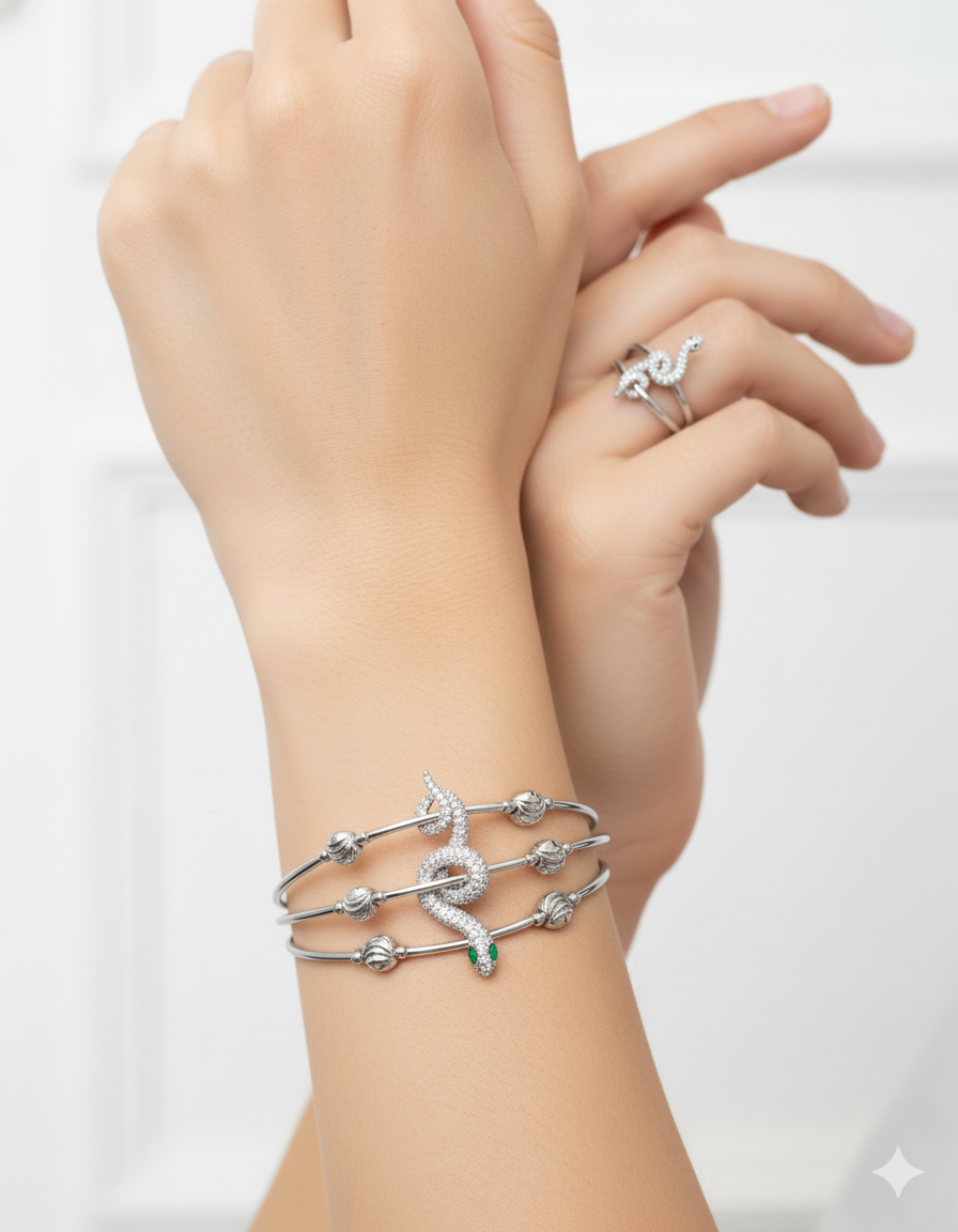 Conjunto Plateado De Brazalete y Anillo M25 Oro Laminado