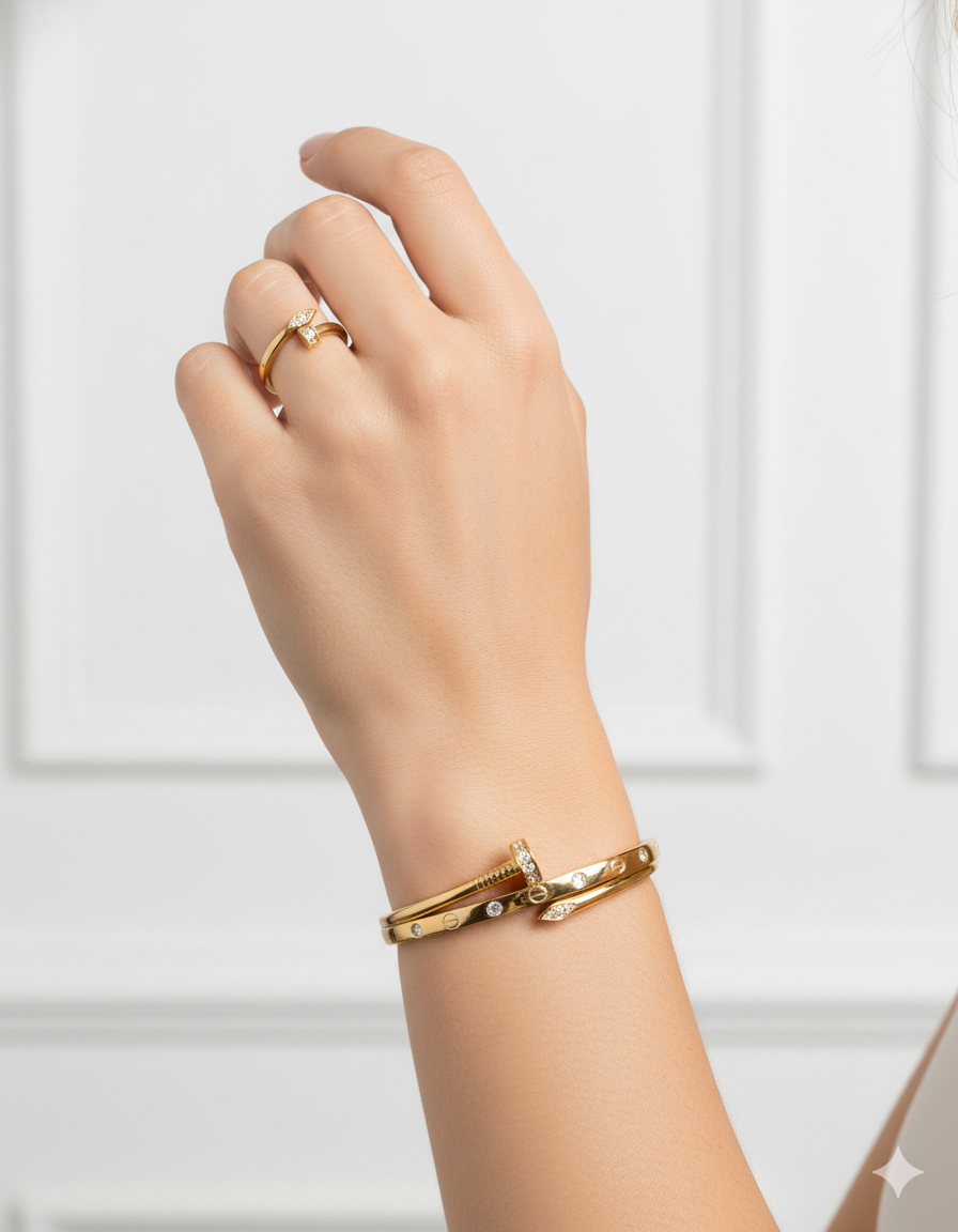 Conjunto Dorado De Brazalete y Anillo M4 Oro Laminado