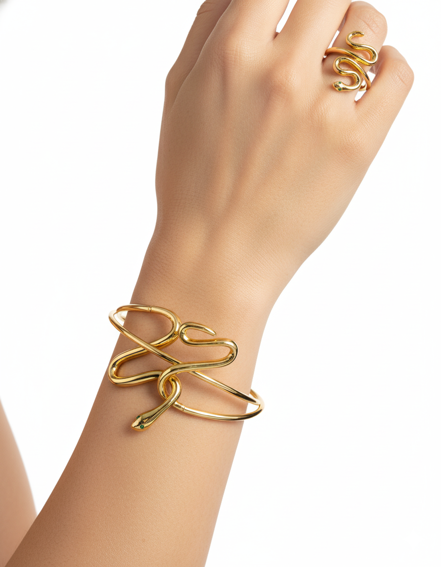 Conjunto Dorado De Brazalete y Anillo M6 Oro Laminado