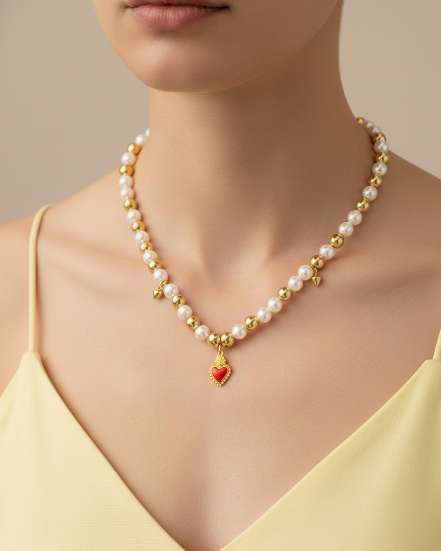 Collar de Perlas con dije de Corazón M3- Oro laminado