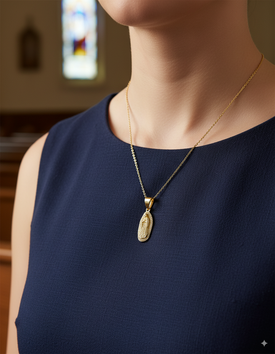 Dije de la Virgen de Guadalupe M43 - Oro Laminado
