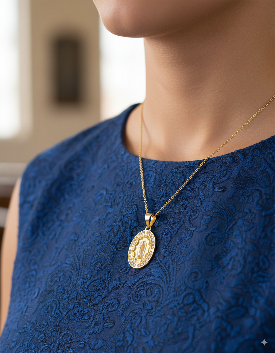 Dije de la Virgen de Guadalupe M44 - Oro Laminado