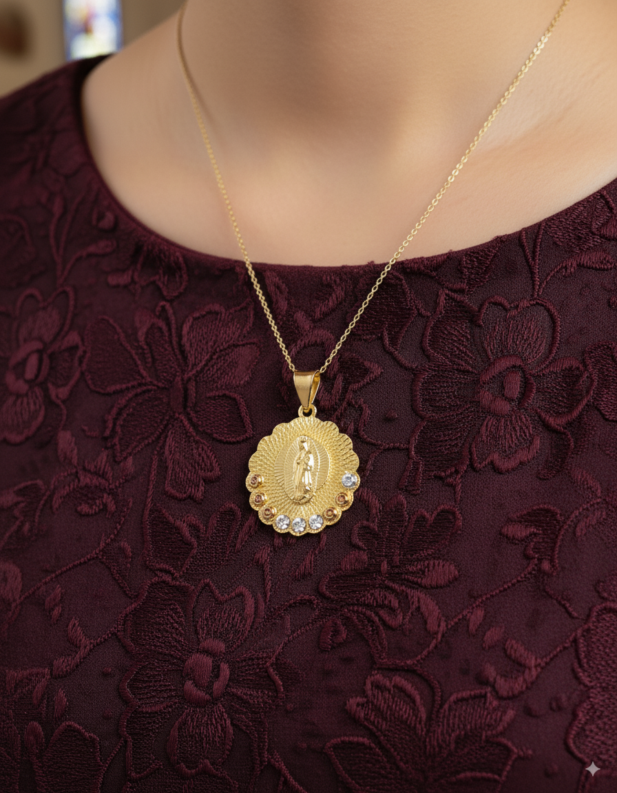 Dije de la Virgen de Guadalupe M46 - Oro Laminado
