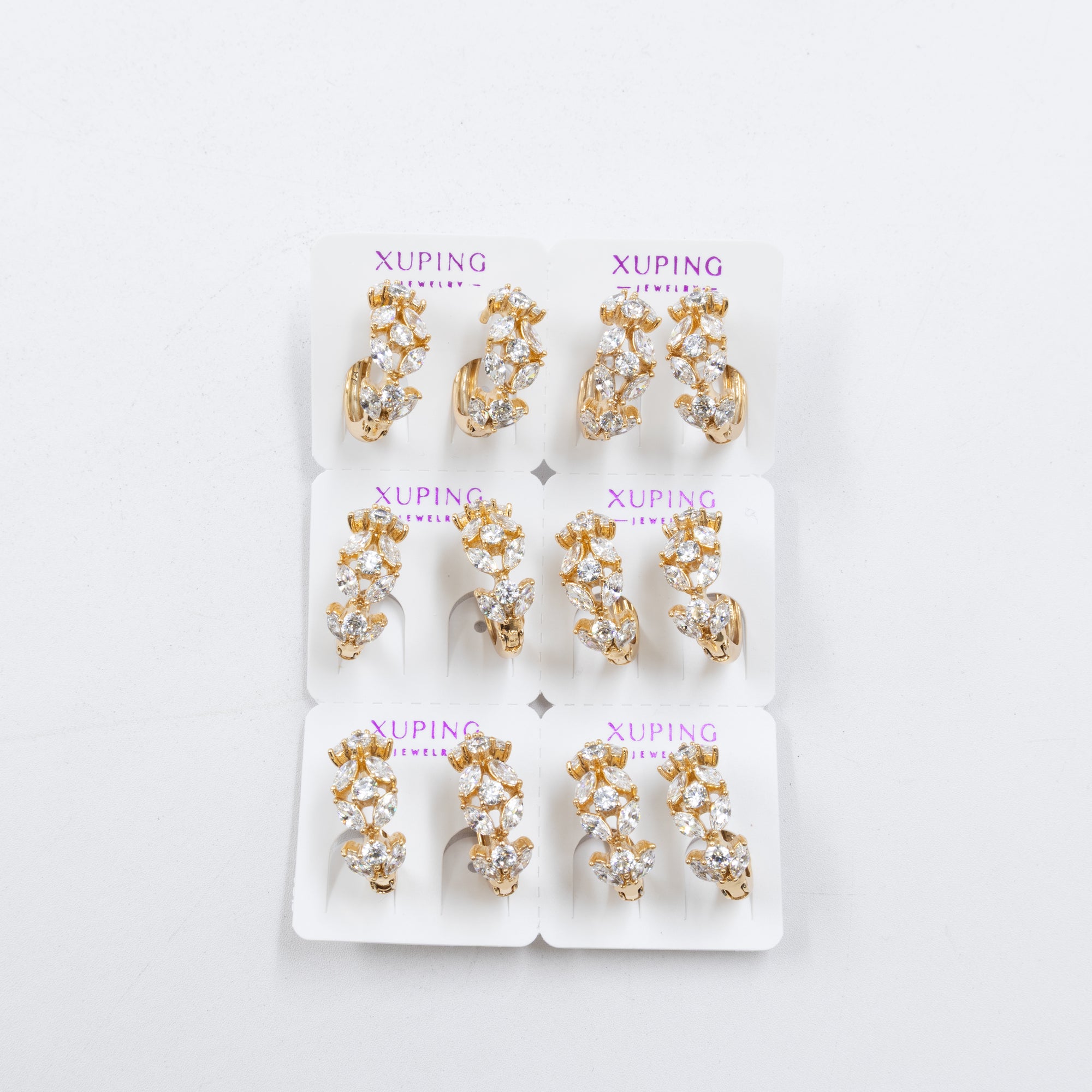 Paquete de 6 pares de aretes Xuping M70 Oro Laminado