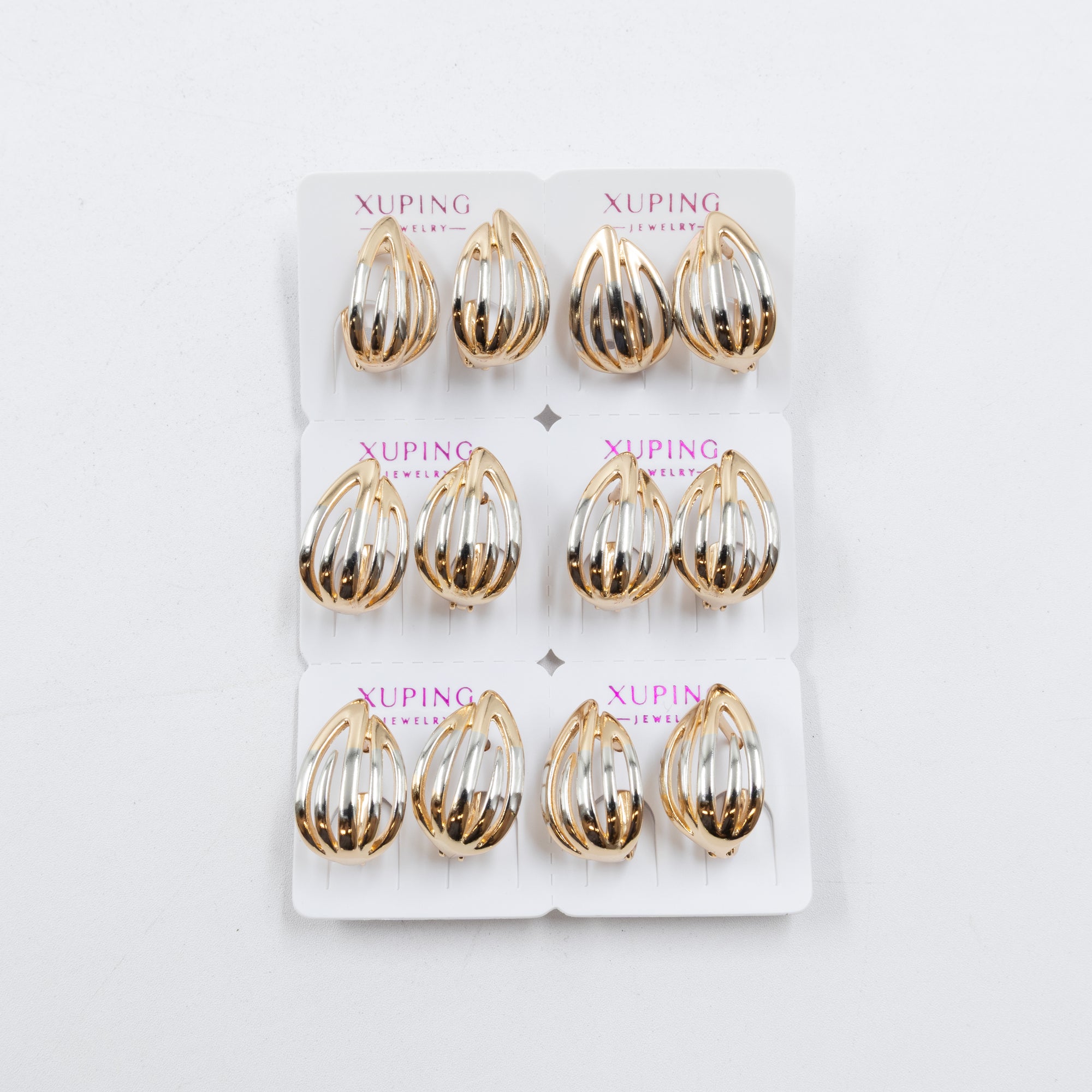 Paquete de 6 pares de aretes Xuping M65 Oro Laminado