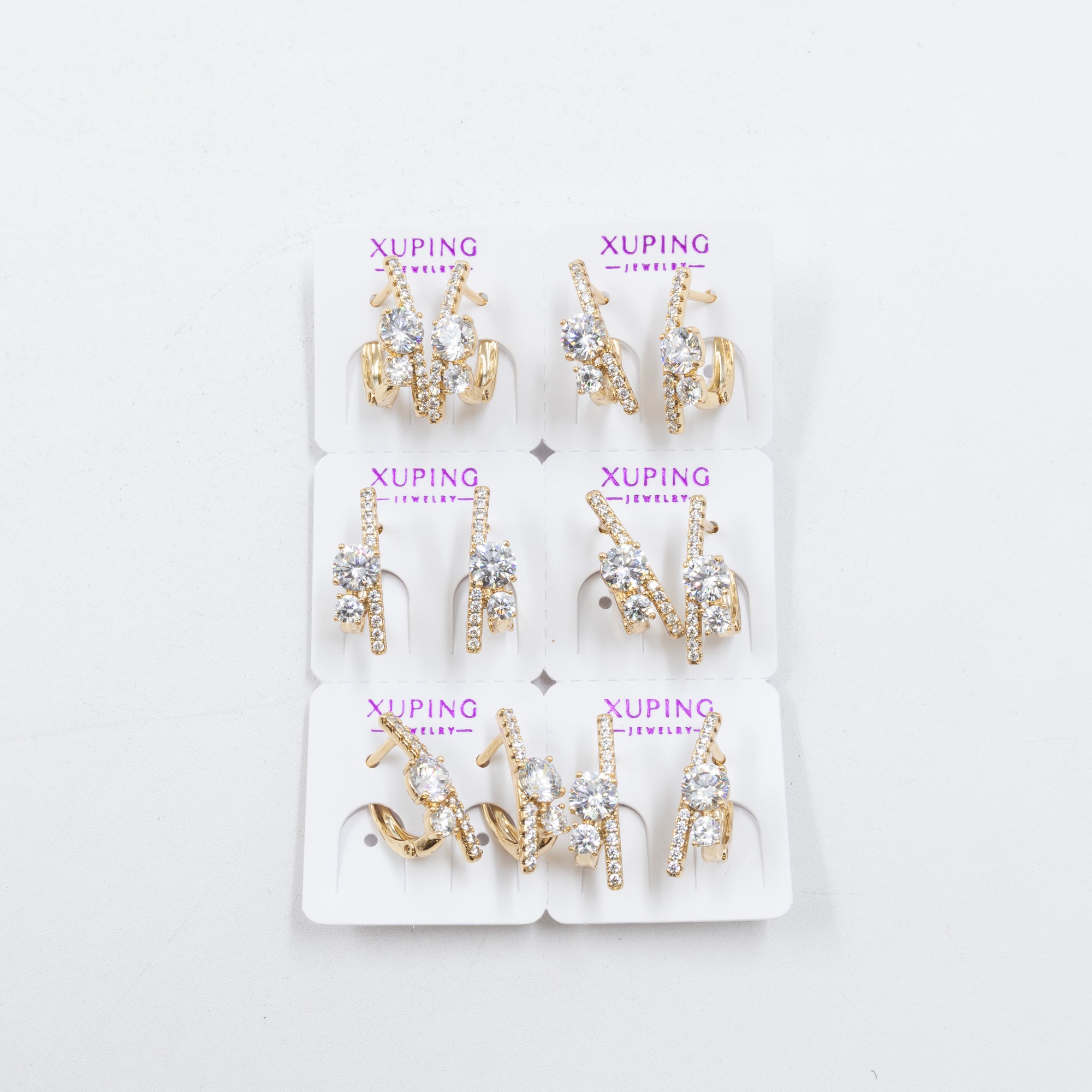 Paquete de 6 pares de aretes Xuping M66 Oro Laminado