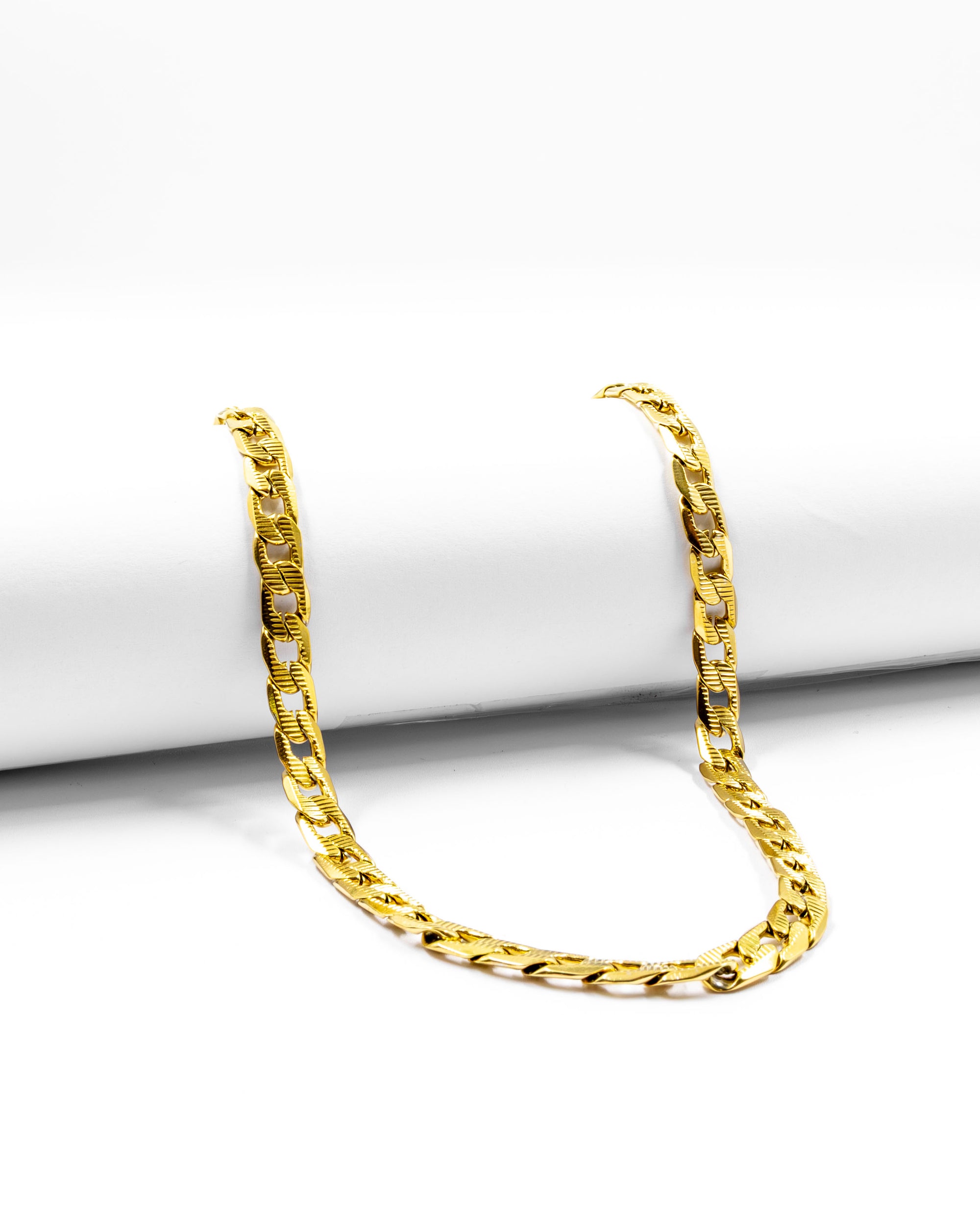 Cadena Larga de Eslabones Dorada - M13 Acero Inoxidable