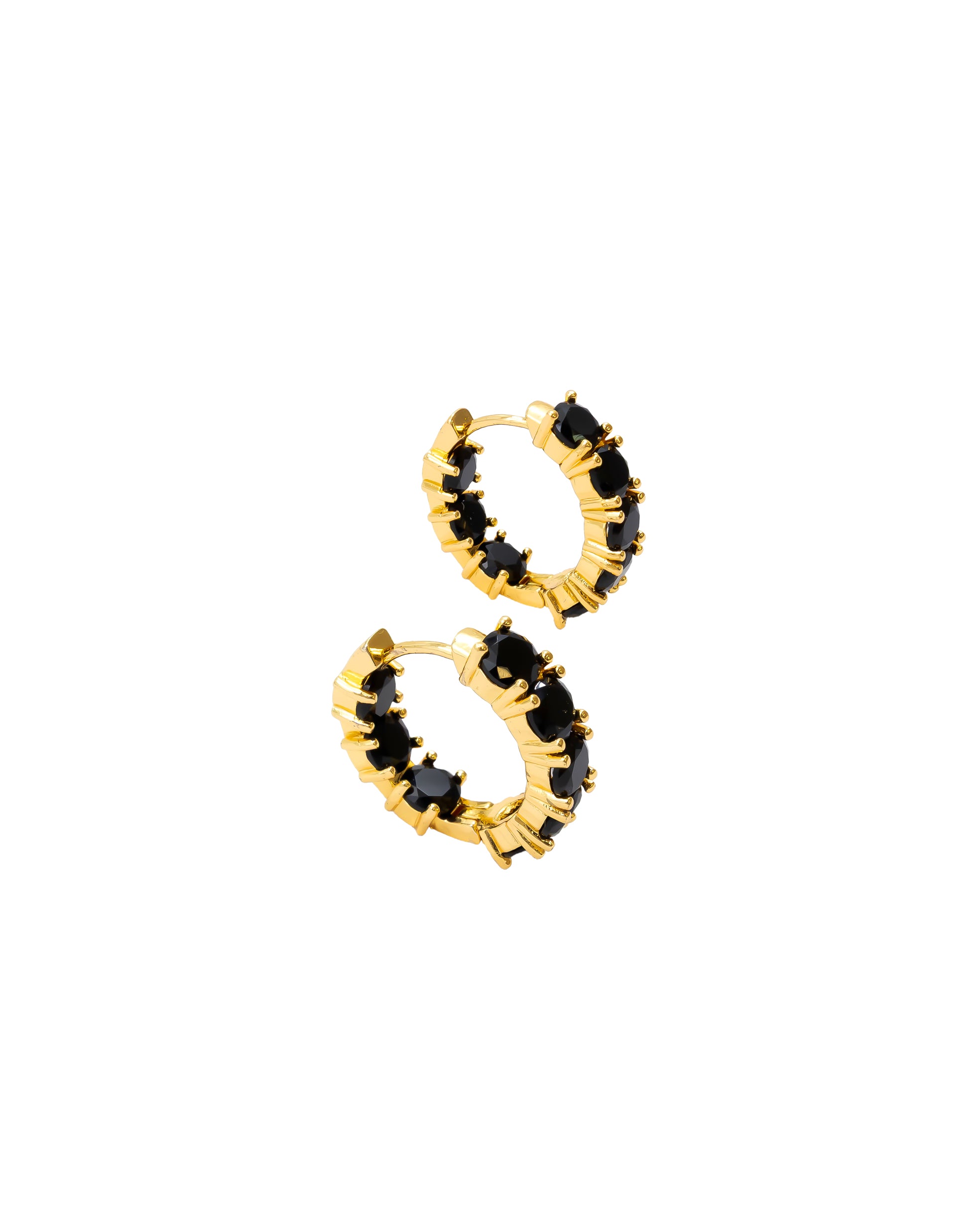 Aretes Huggies con Piedras M3 Oro Laminado