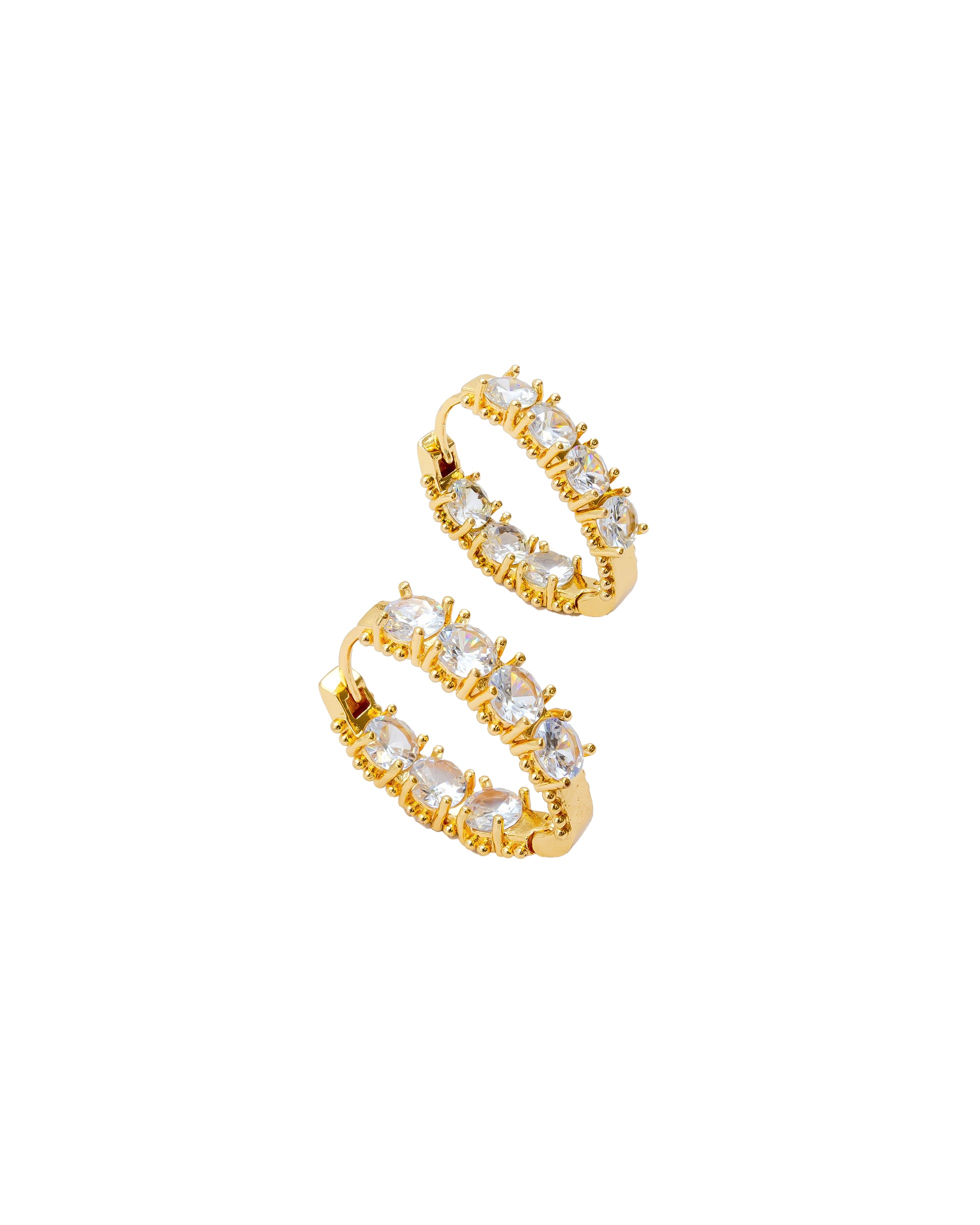 Aretes Huggies con Piedras M3 Oro Laminado