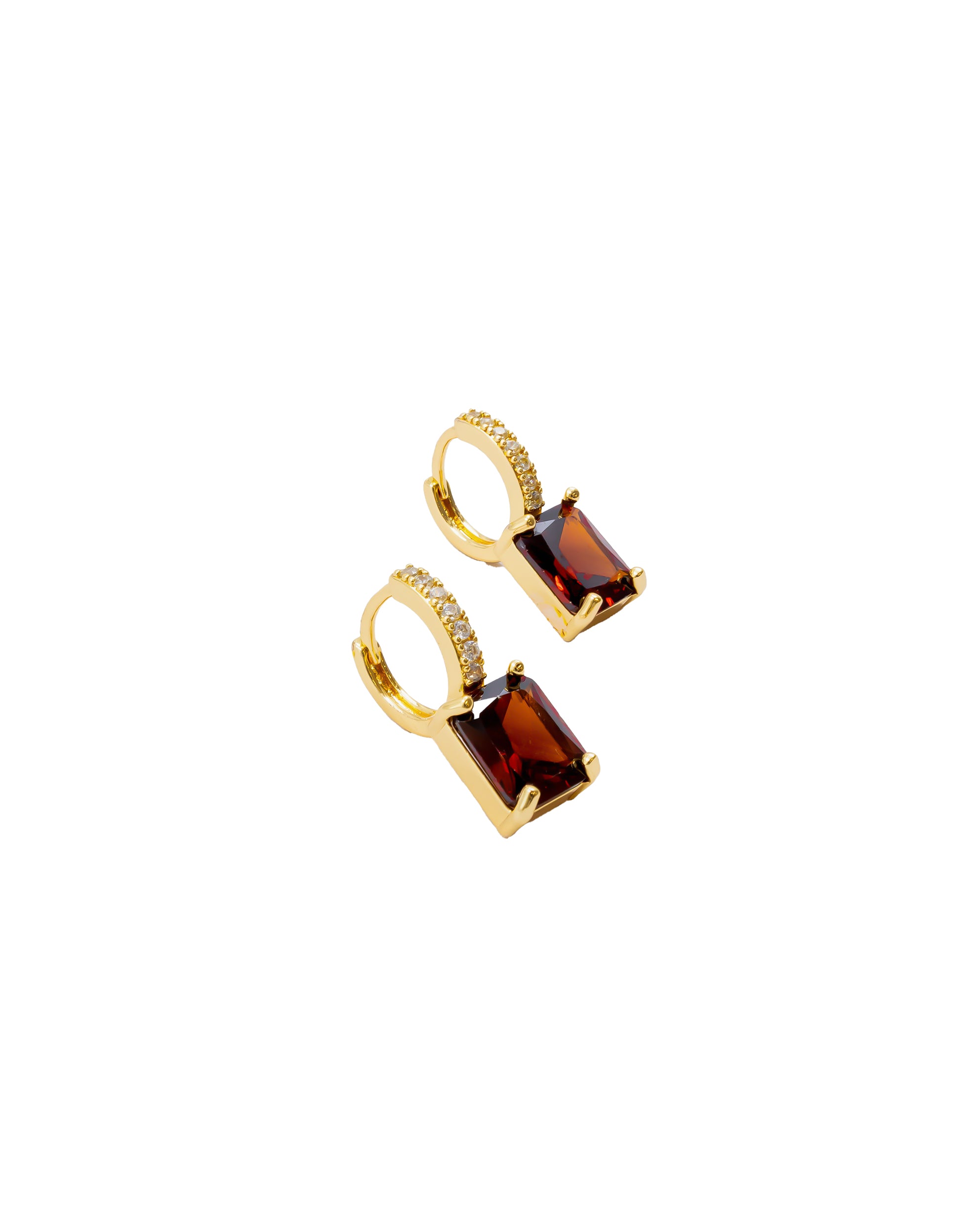 Aretes Dorados con Piedras M1 Oro Laminado