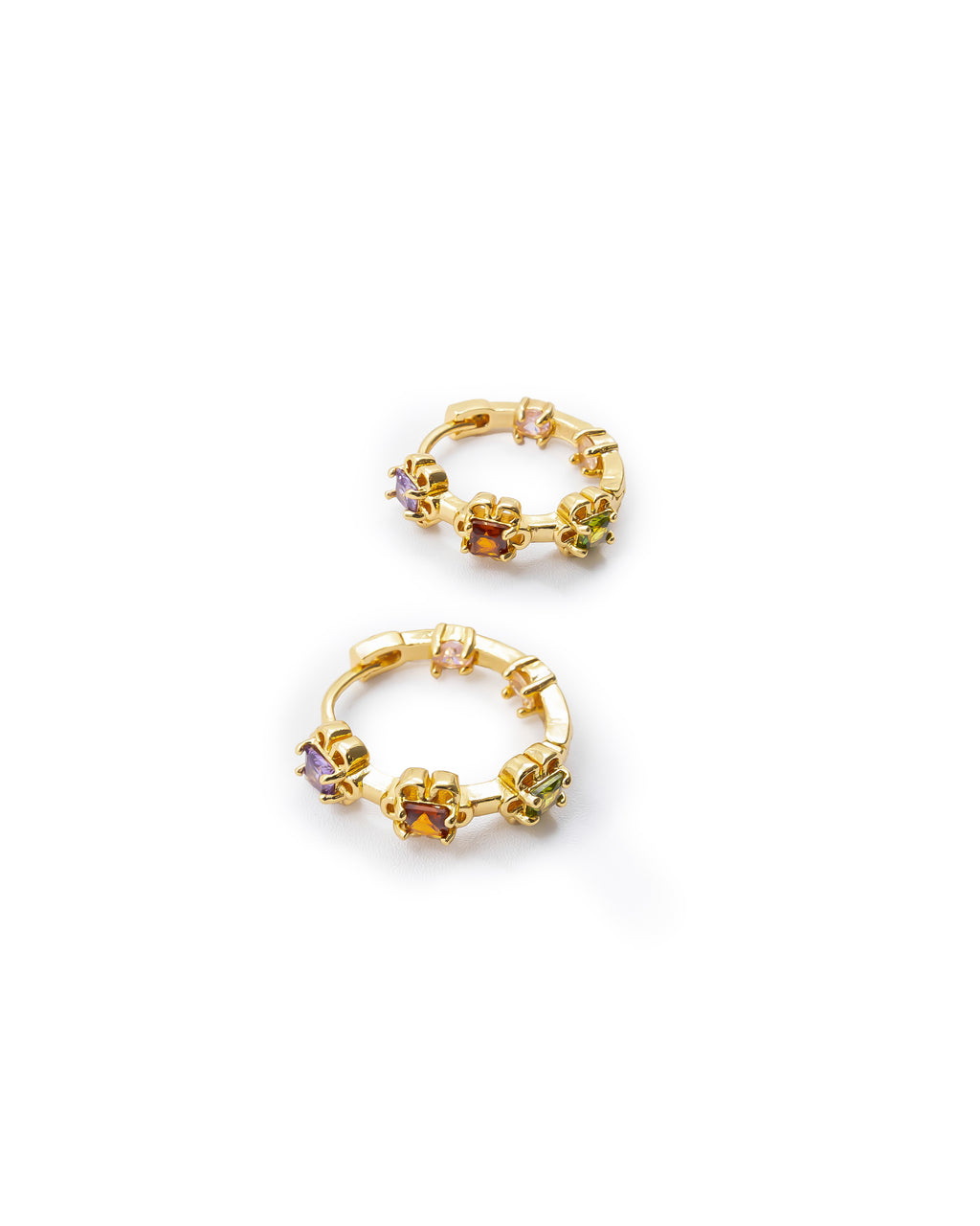 Aretes Huggies Dorados M3 ORO LAMINADO
