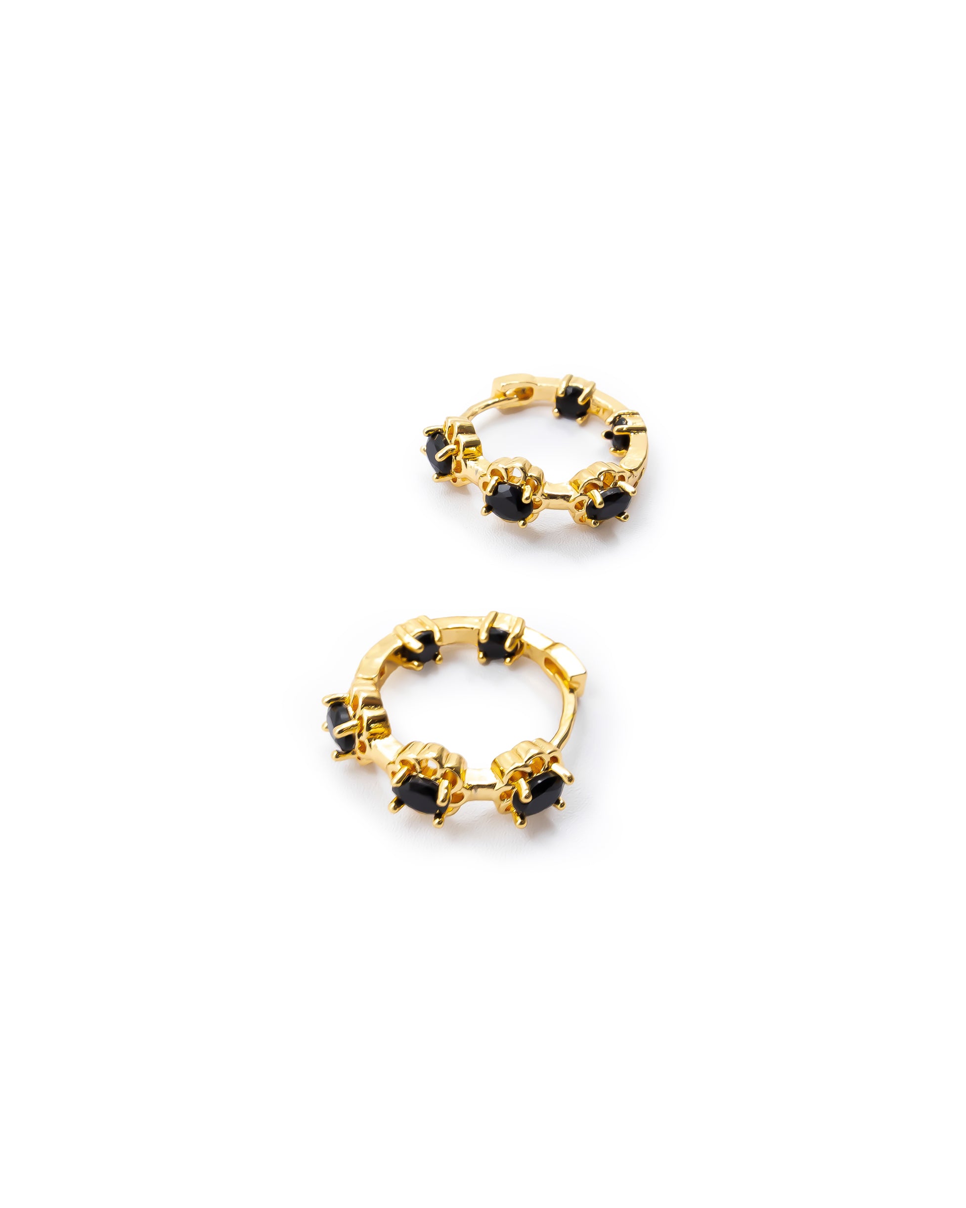 Aretes Huggies Dorados M3 ORO LAMINADO